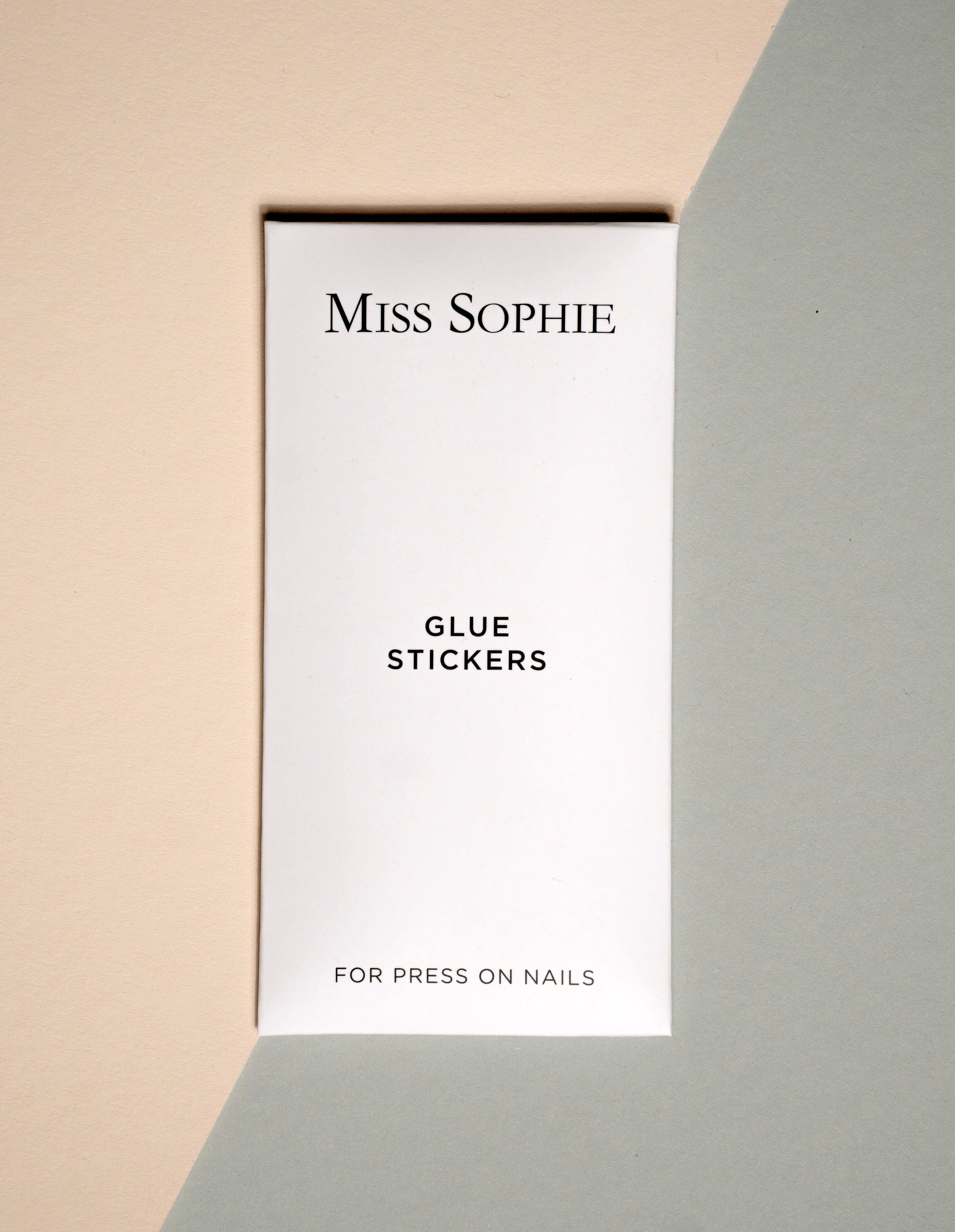 miss-sophie-glue-stickers-klebepads-f-r-press-on-nails image 2