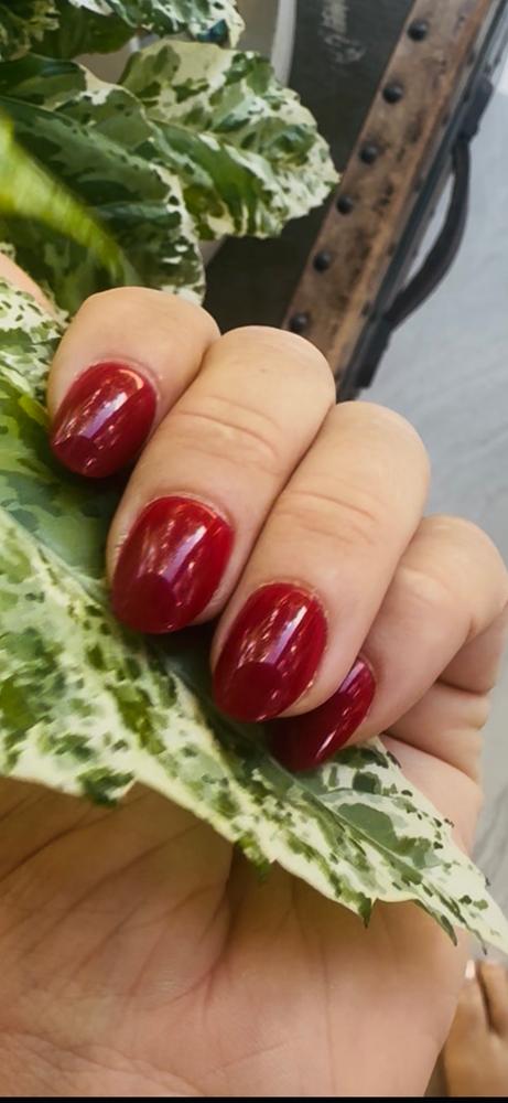 Wie vom Nagelstudio