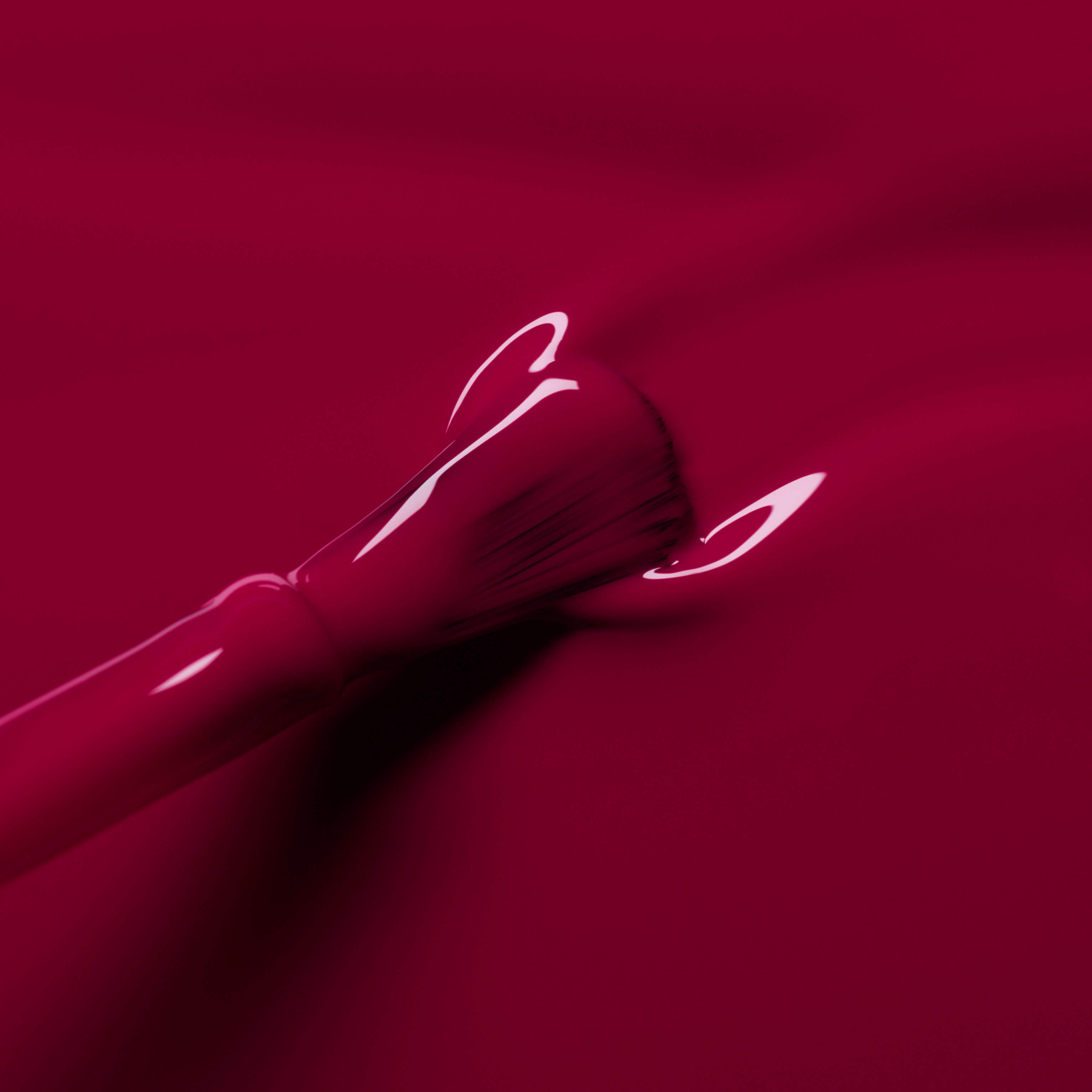 manucurist-green-flash-violeta-gel-nagellack-ros-violett-bordeaux image 5