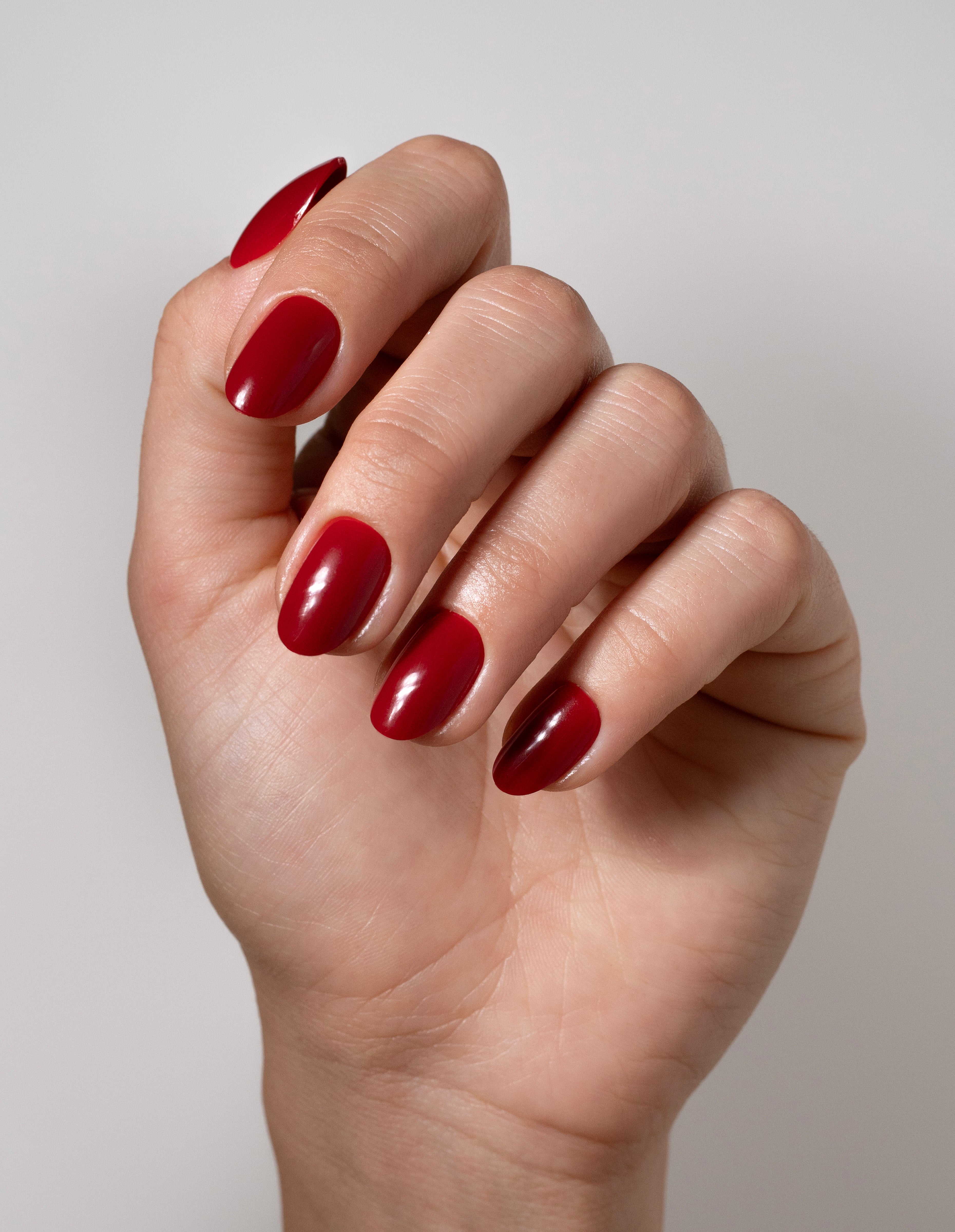 miss-sophie-paris-je-t-aime-press-on-nails-short-round image 2