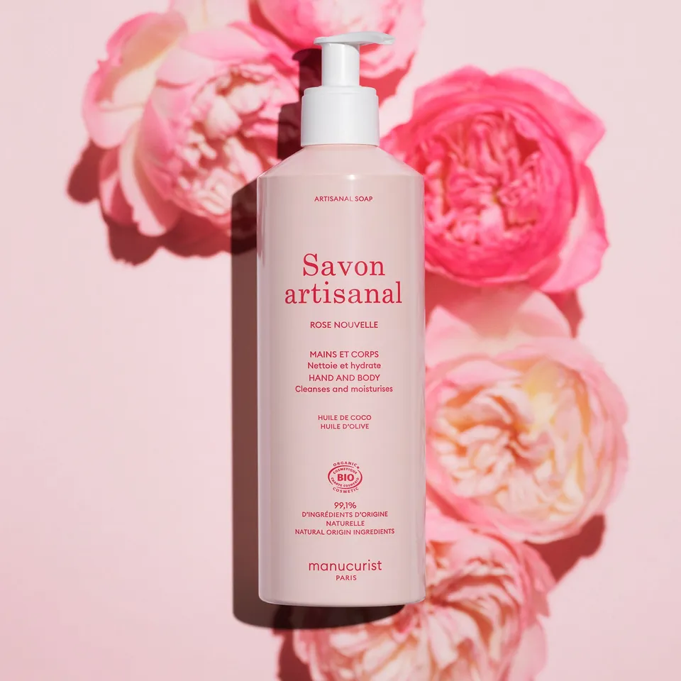 manucurist-handgefertigte-seife-neue-rose-500ml-cosmos-organic image 1