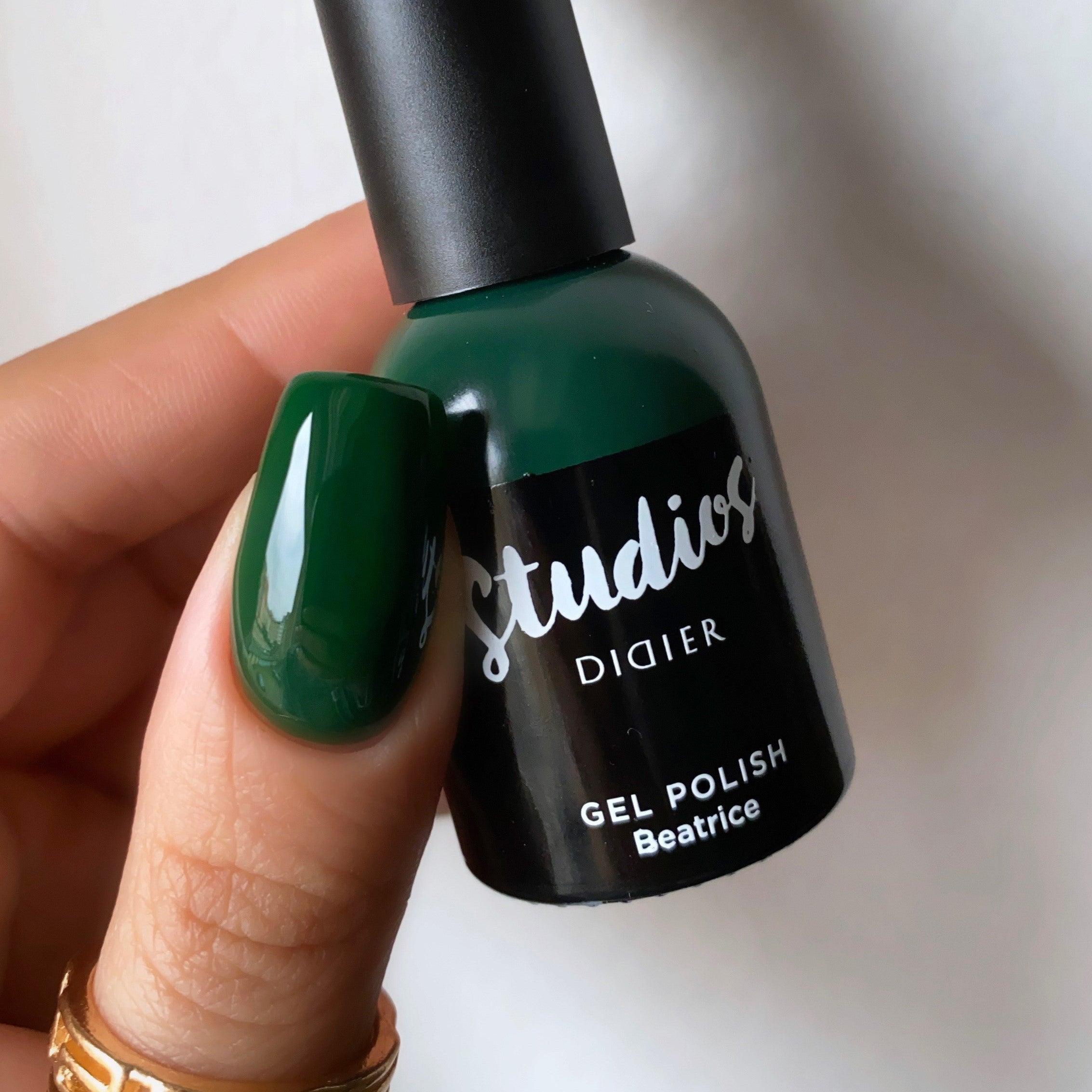 didier-lab-studios-didier-uv-nagellack-beatrice-hema-tpo-frei-8-ml image 3