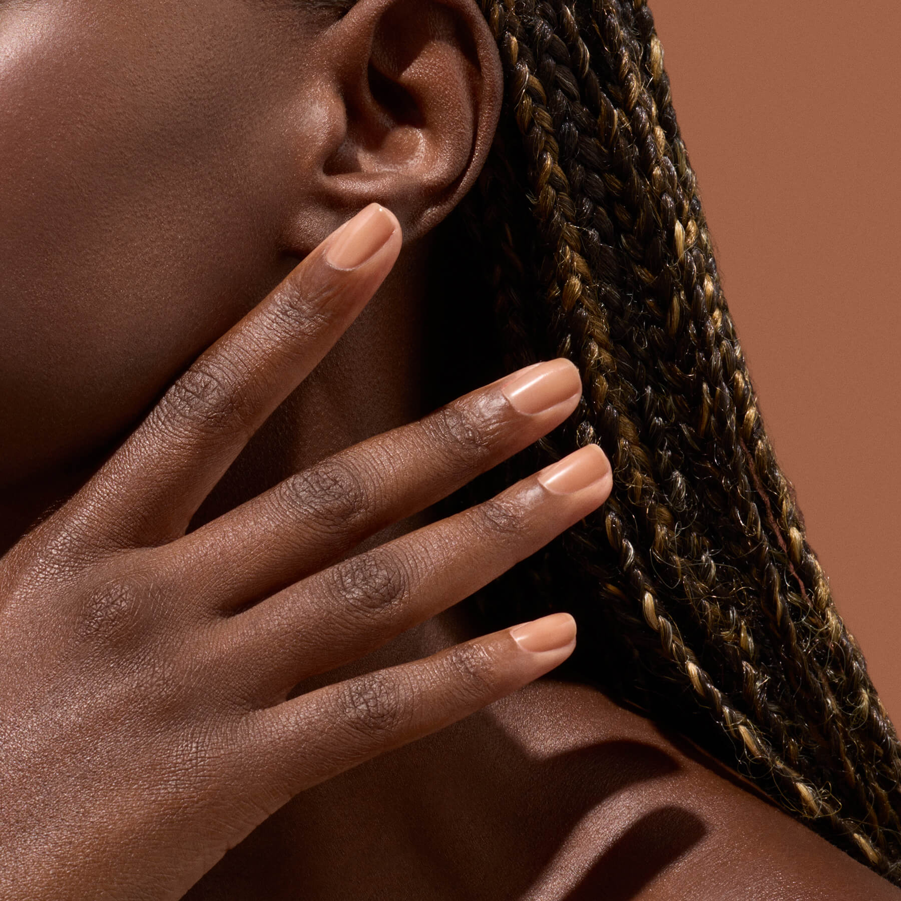 manucurist-active-smooth-03-pflege-nagellack-bronze-satin image 2