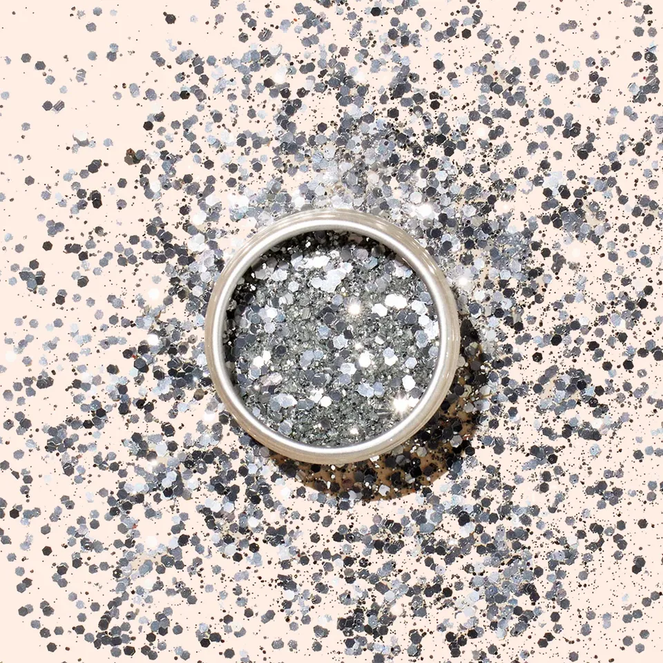 manucurist-biologisch-abbaubare-pailletten-silver-nail-art-glitzer image 1