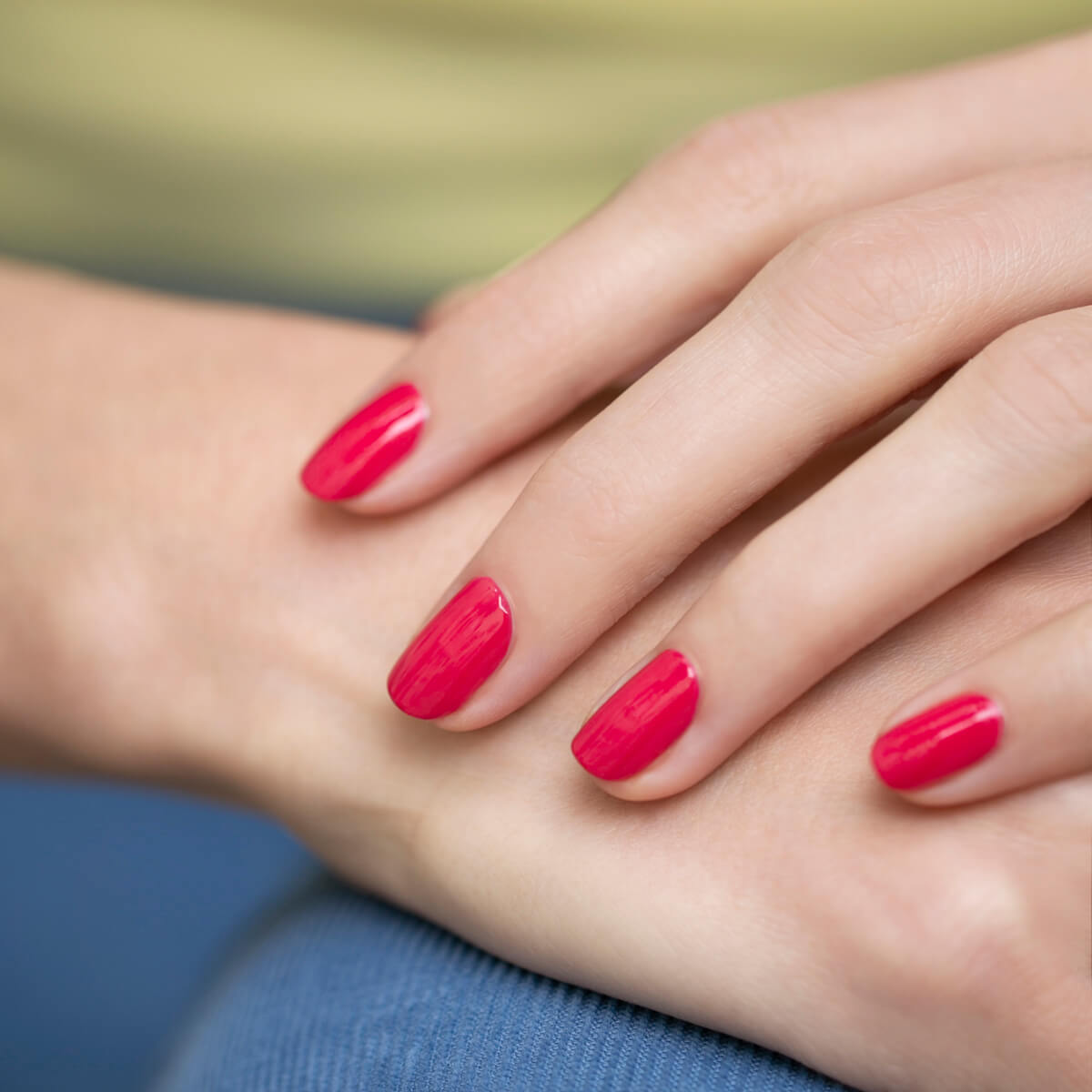 manucurist-green-flash-pfingstrose-himbeerrosa-gel-lack image 2