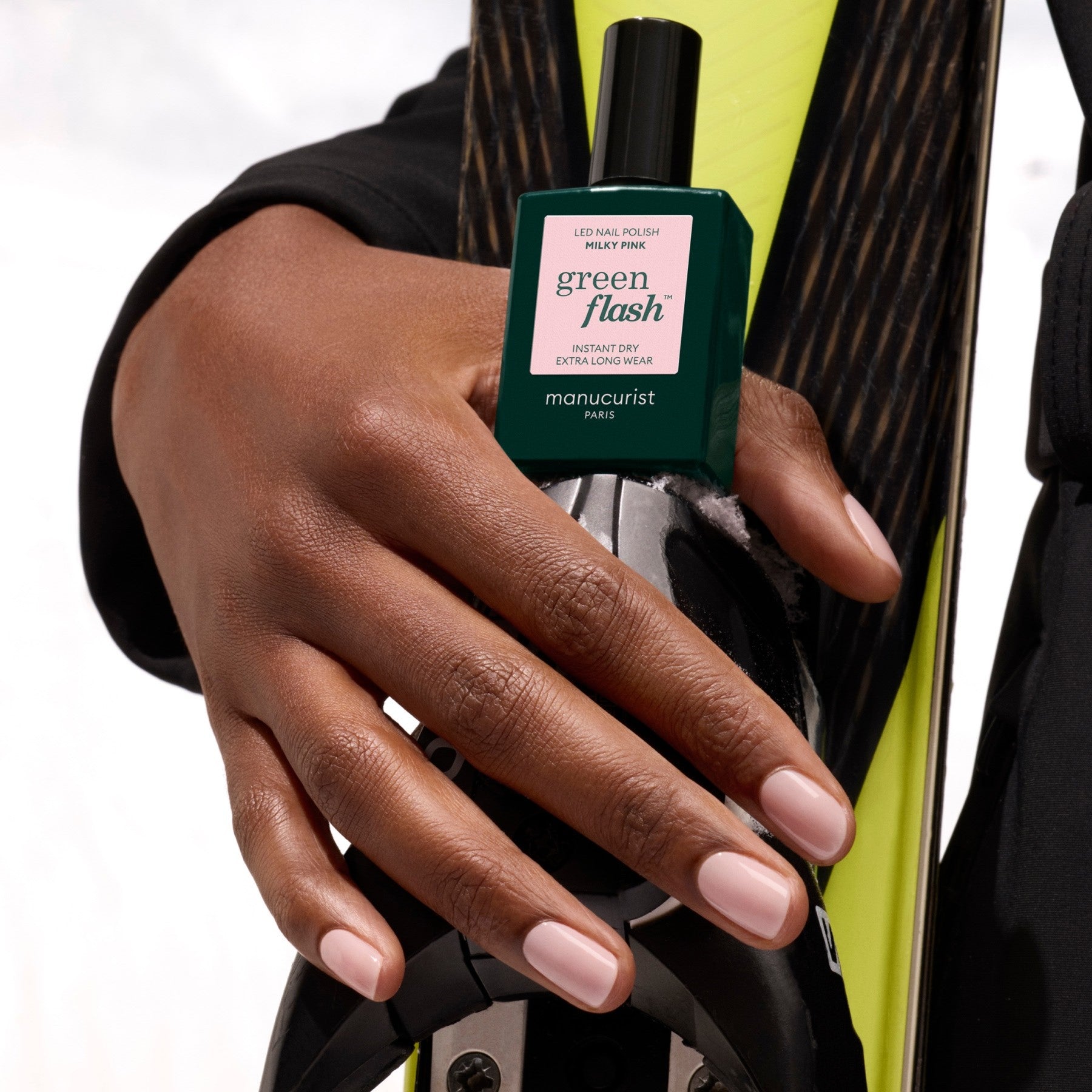 manucurist-green-flash-gel-nagellack-milky-pink-milchiges-babyrosa image 3