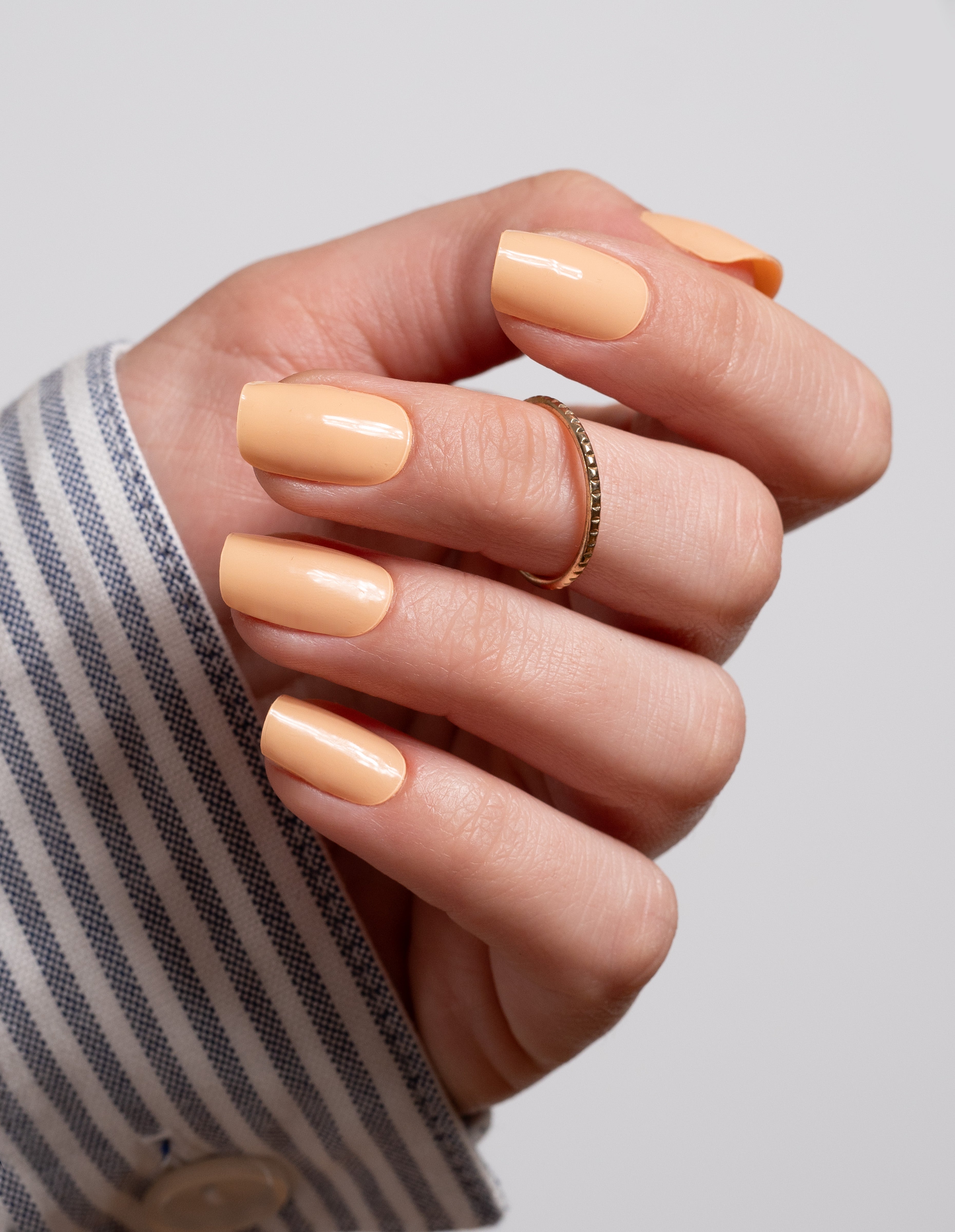miss-sophie-apricot-crush-nail-wraps-aprikot-sommer image 4