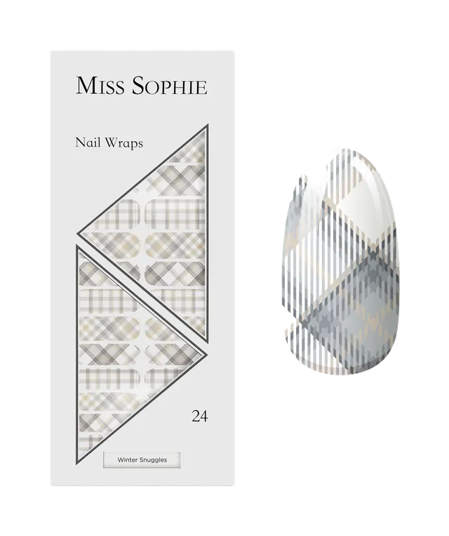 miss-sophie-winter-snuggles-nagelfolien-karo-winter-design image 1