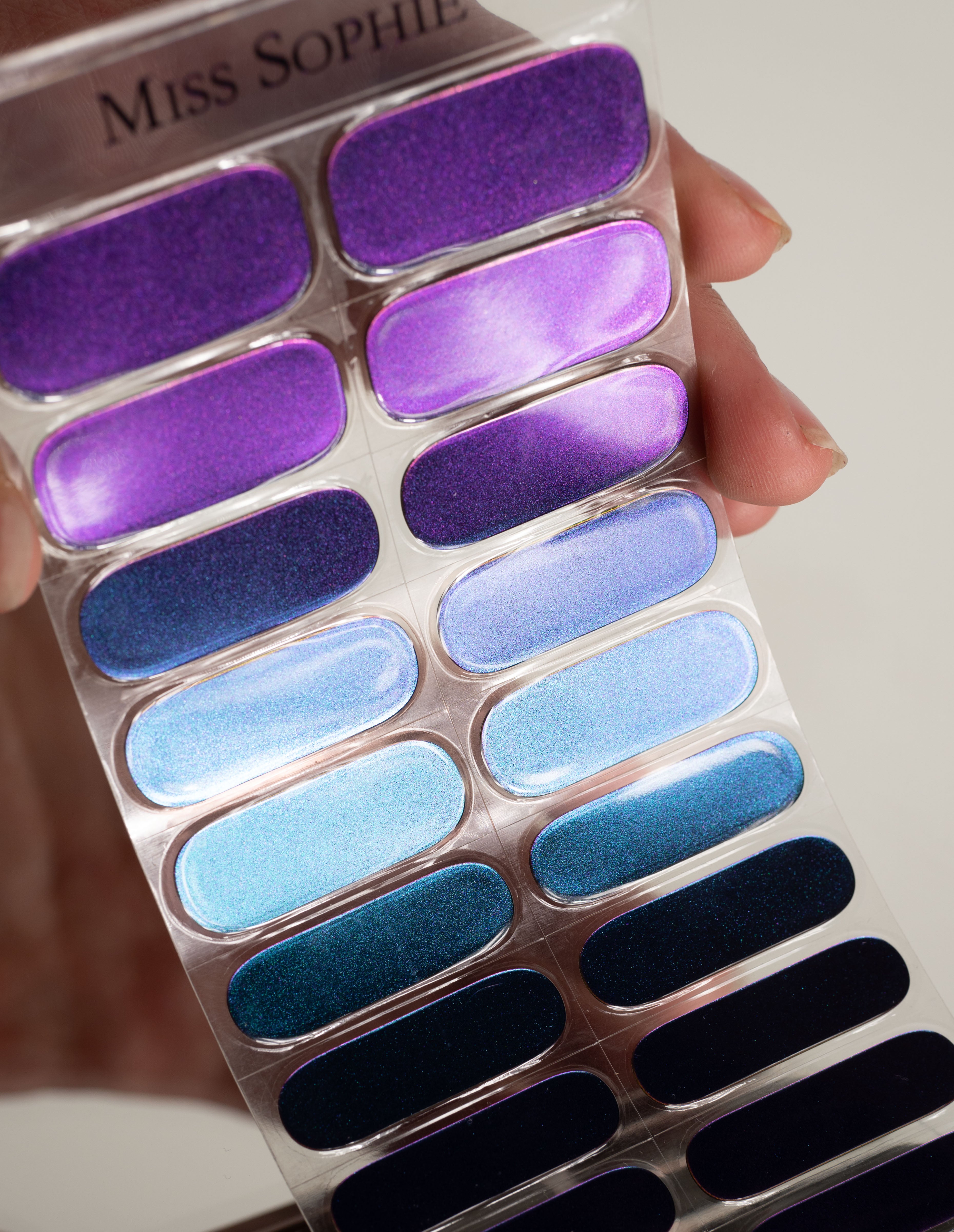 miss-sophie-little-mermaid-uv-gel-wraps-blau-lila-chrome image 3