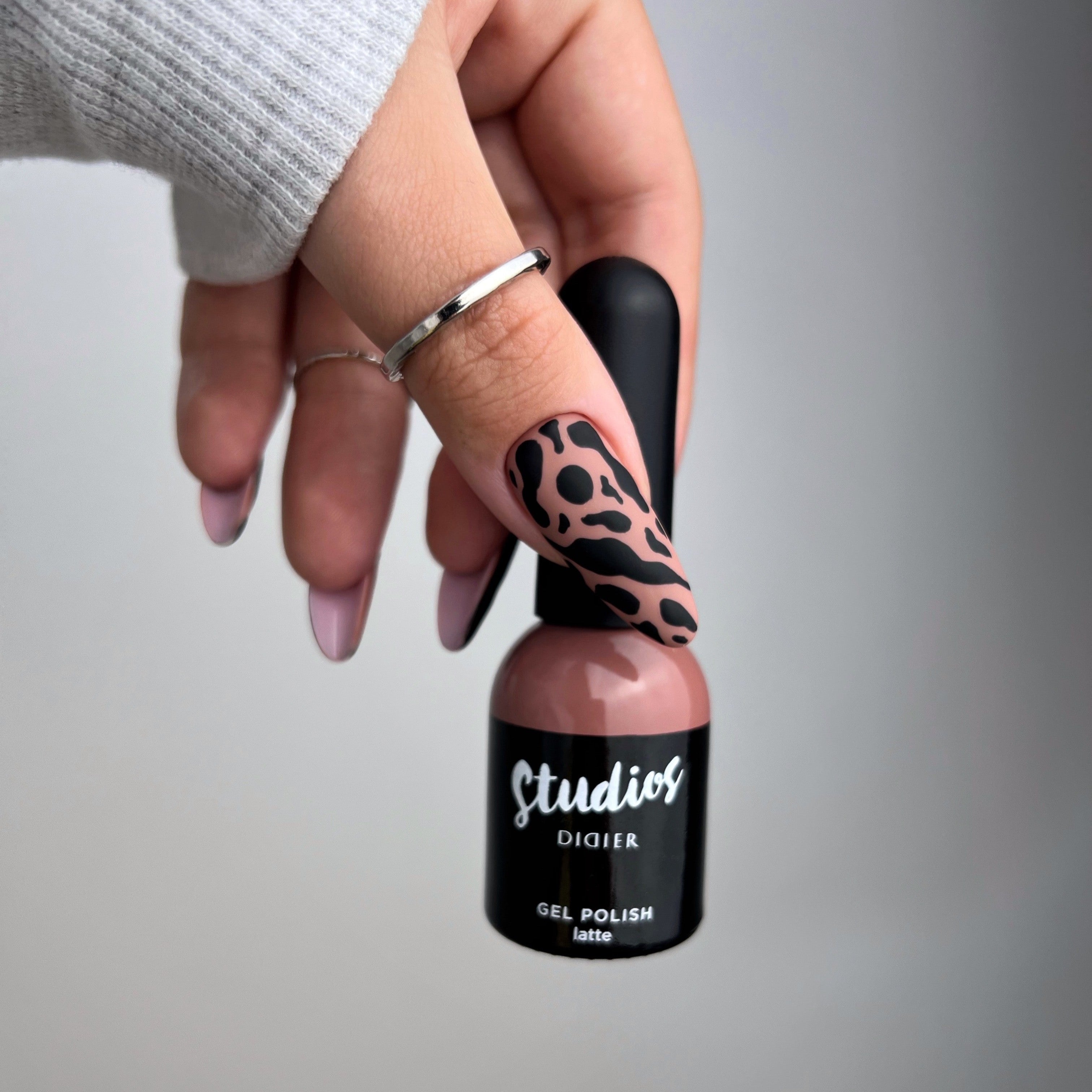 studios-didier-uv-nagellack-latte-hema-tpo-frei-8-ml image 3