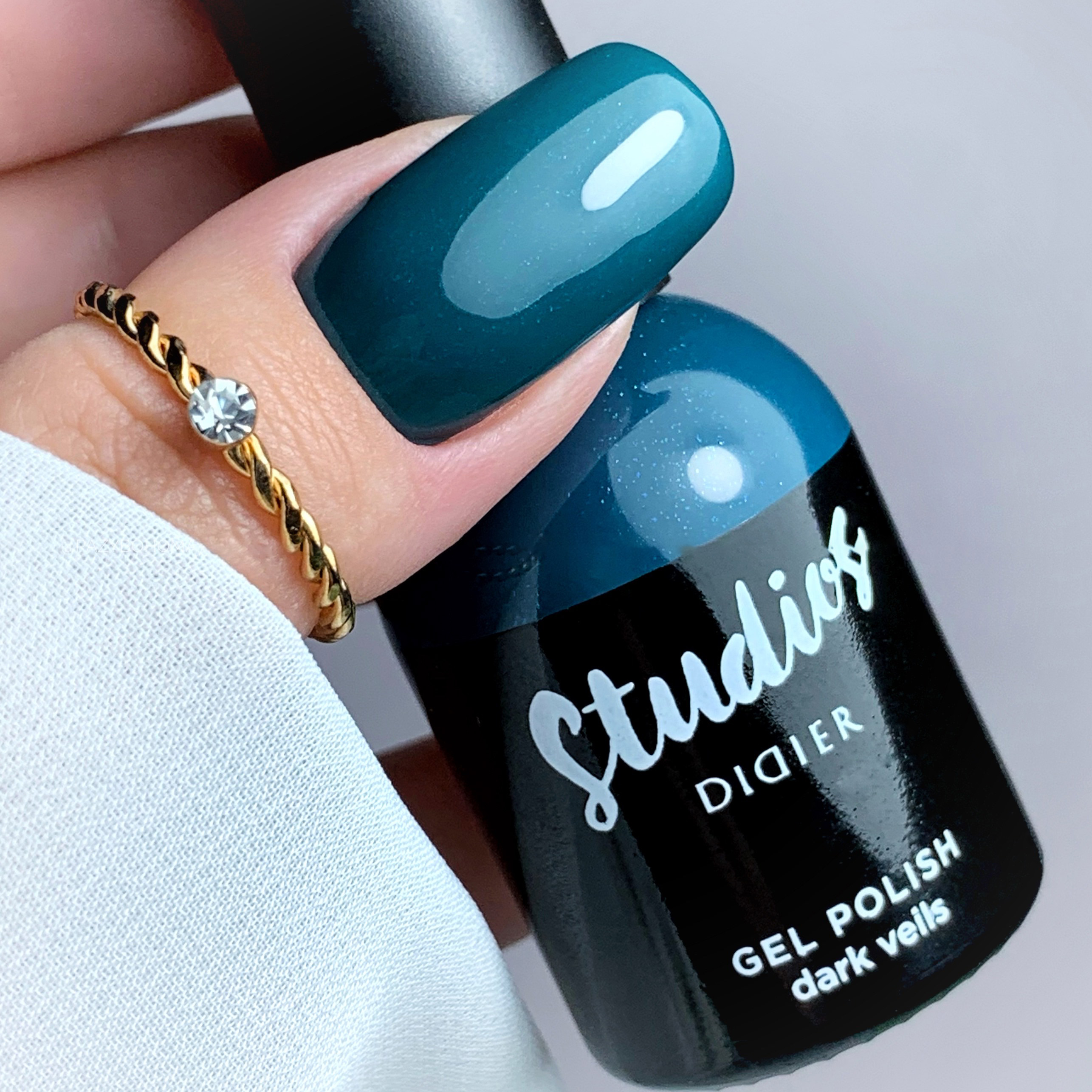 didier-lab-studios-didier-dark-veils-8ml-uv-nagellack-hema-tpo-frei image 6