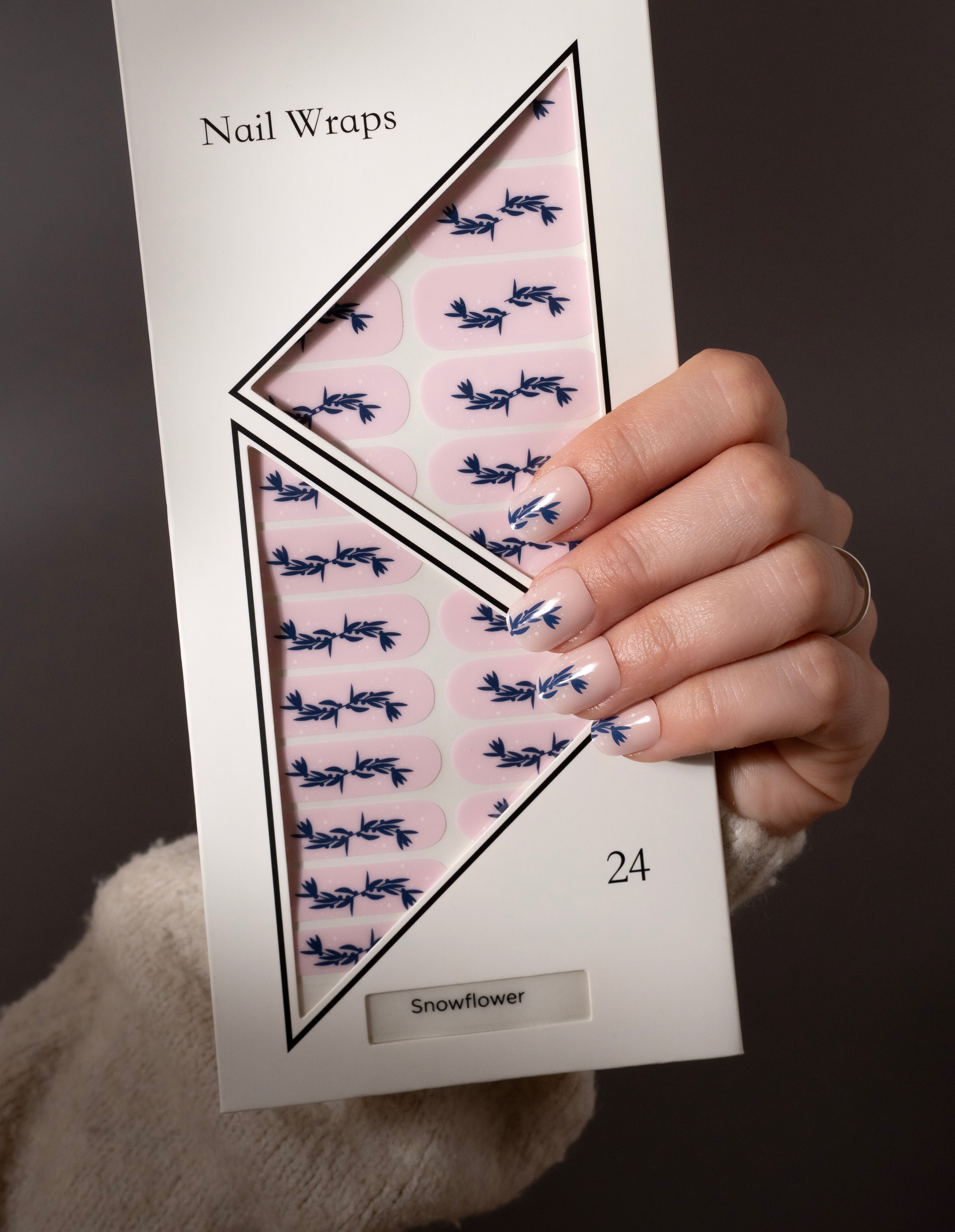 miss-sophie-snowflower-nail-wraps image 4