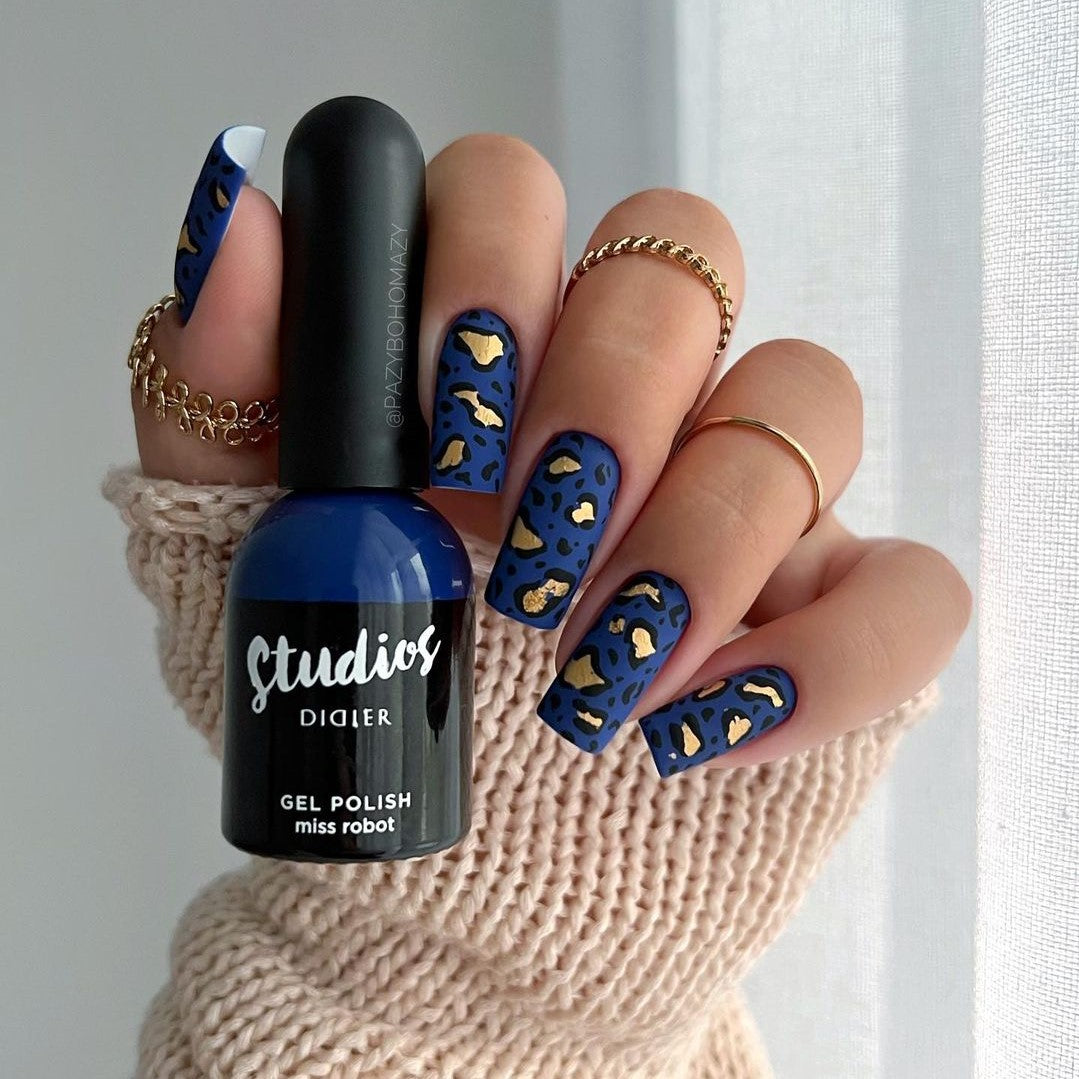 didier-lab-studios-didier-uv-nagellack-miss-robot-8ml image 8