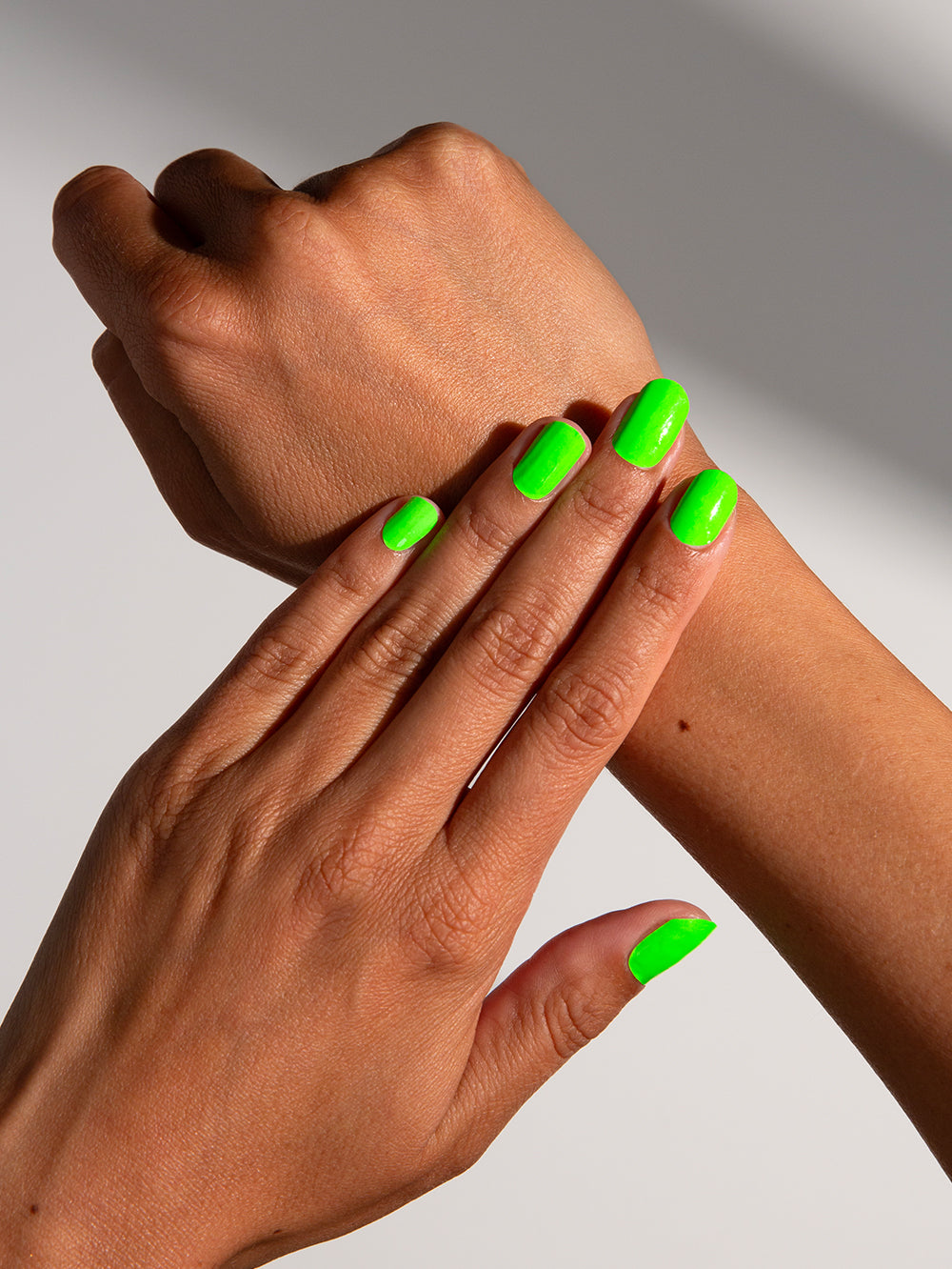 maniko-neon-green-uv-uv-gel-strips-neongr-n image 2