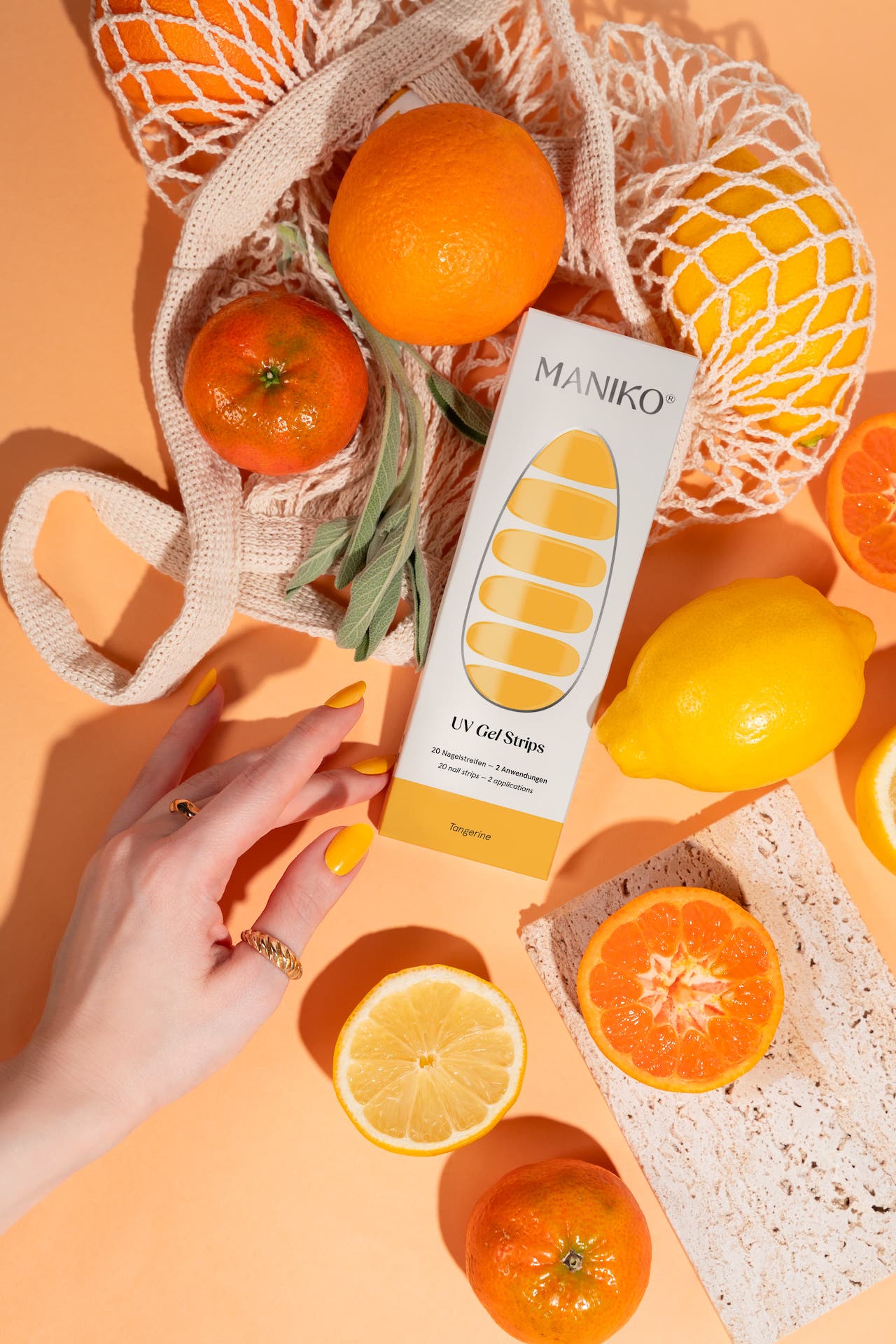 maniko-tangerine-uv-gel-strips image 4
