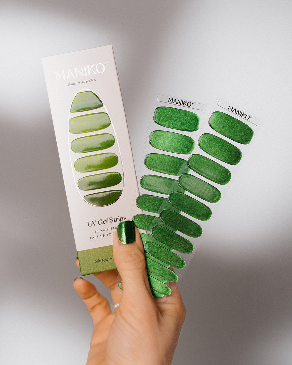 maniko-glazed-happiness-uv-gel-strips image 7