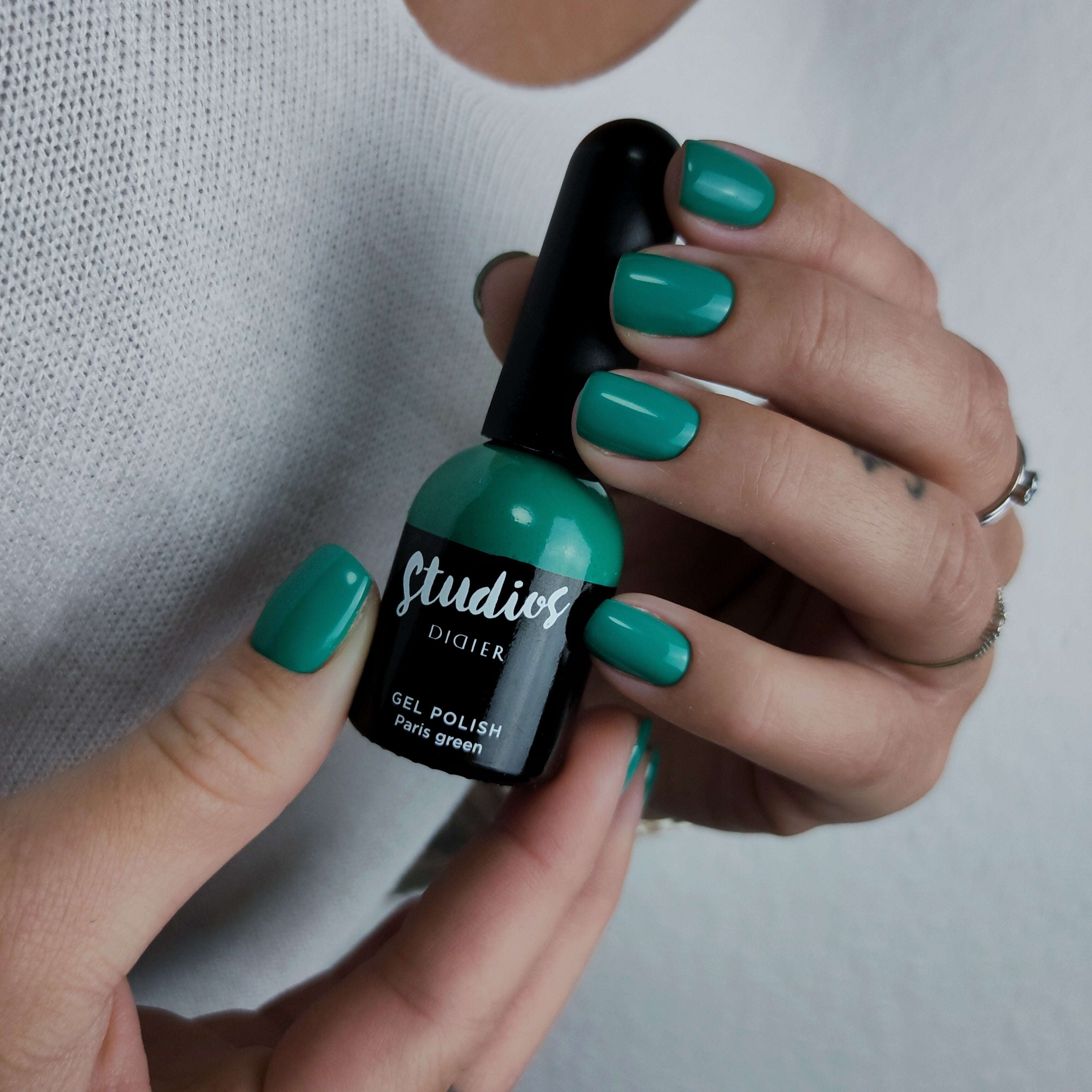 didier-lab-studios-didier-uv-nagellack-paris-green-8ml image 5