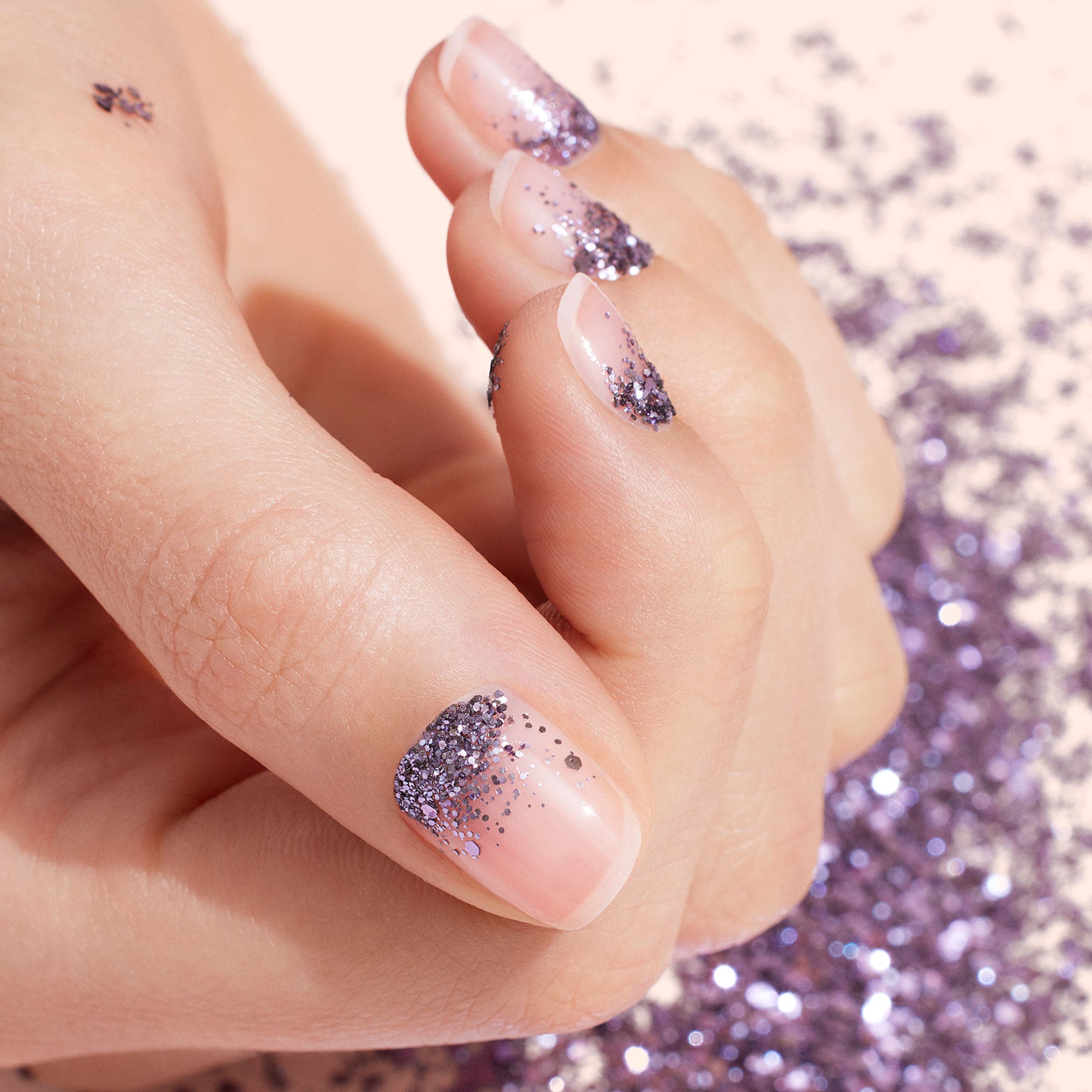 manucurist-biologisch-abbaubare-pailletten-lilas-nail-art-glitzer image 3