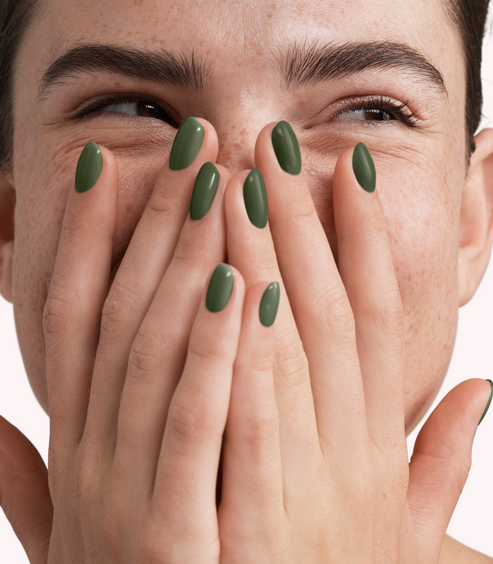 pink-gellac-316-jungle-green-gel-nagellack-dunkles-khaki-creme image 3