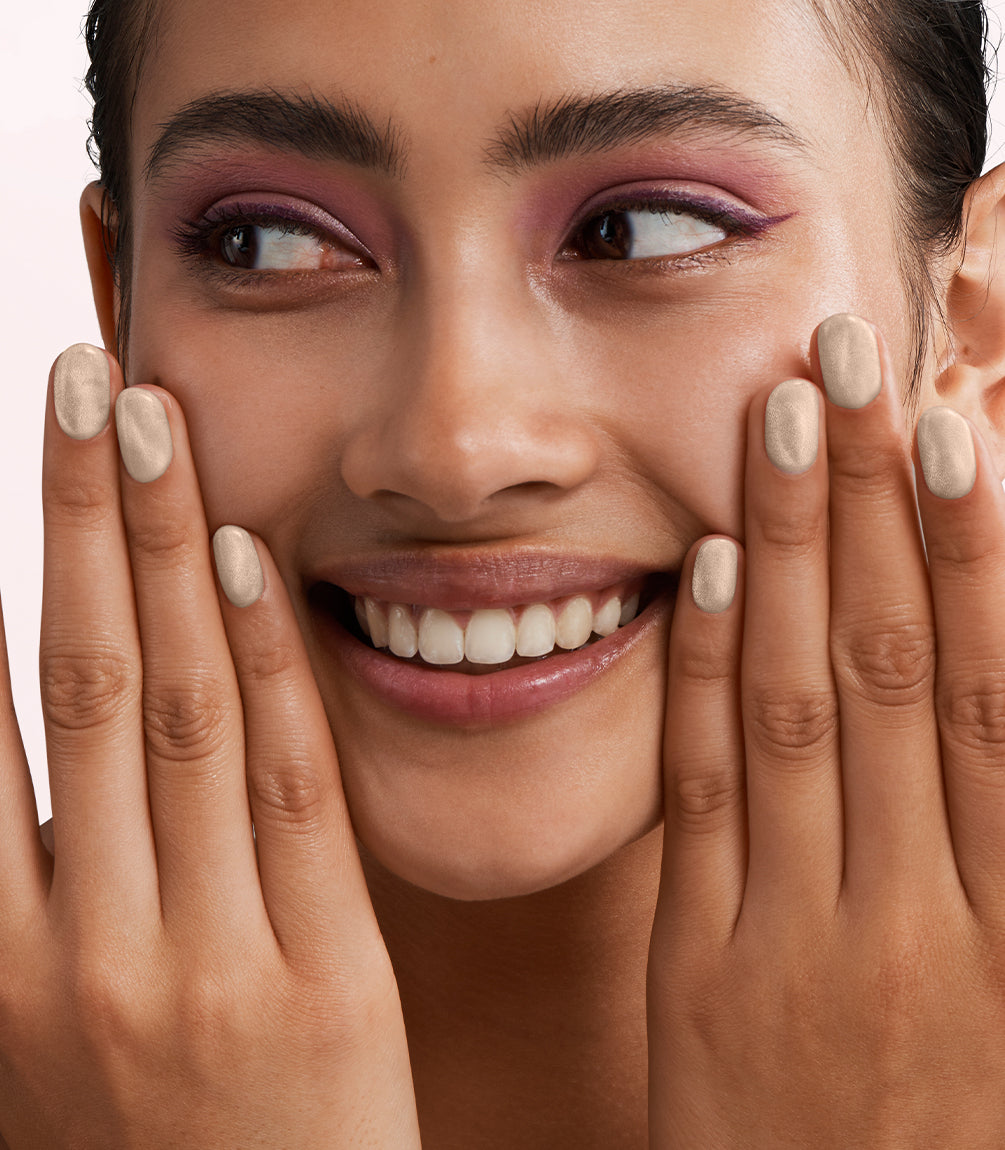 pink-gellac-cat-eye-sandy-citrine-magnet-gel-nagellack image 4