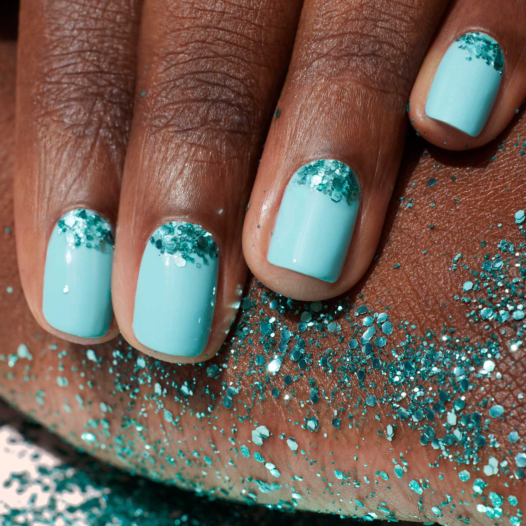 manucurist-biologisch-abbaubare-pailletten-t-rkis-nail-art-glitzer image 3