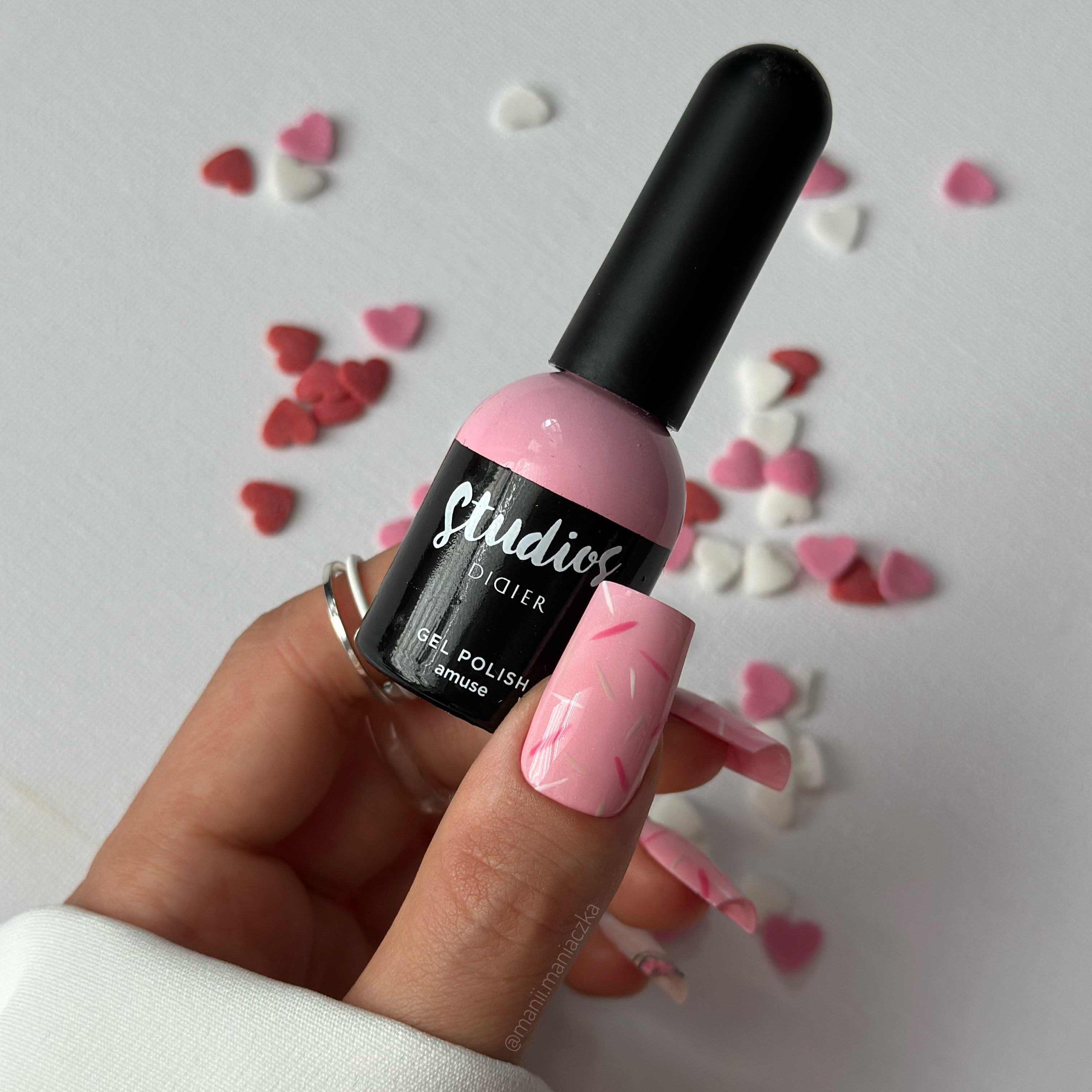 didier-lab-studios-didier-uv-nagellack-amuse-8-ml-rosa-mit-glitzer image 2
