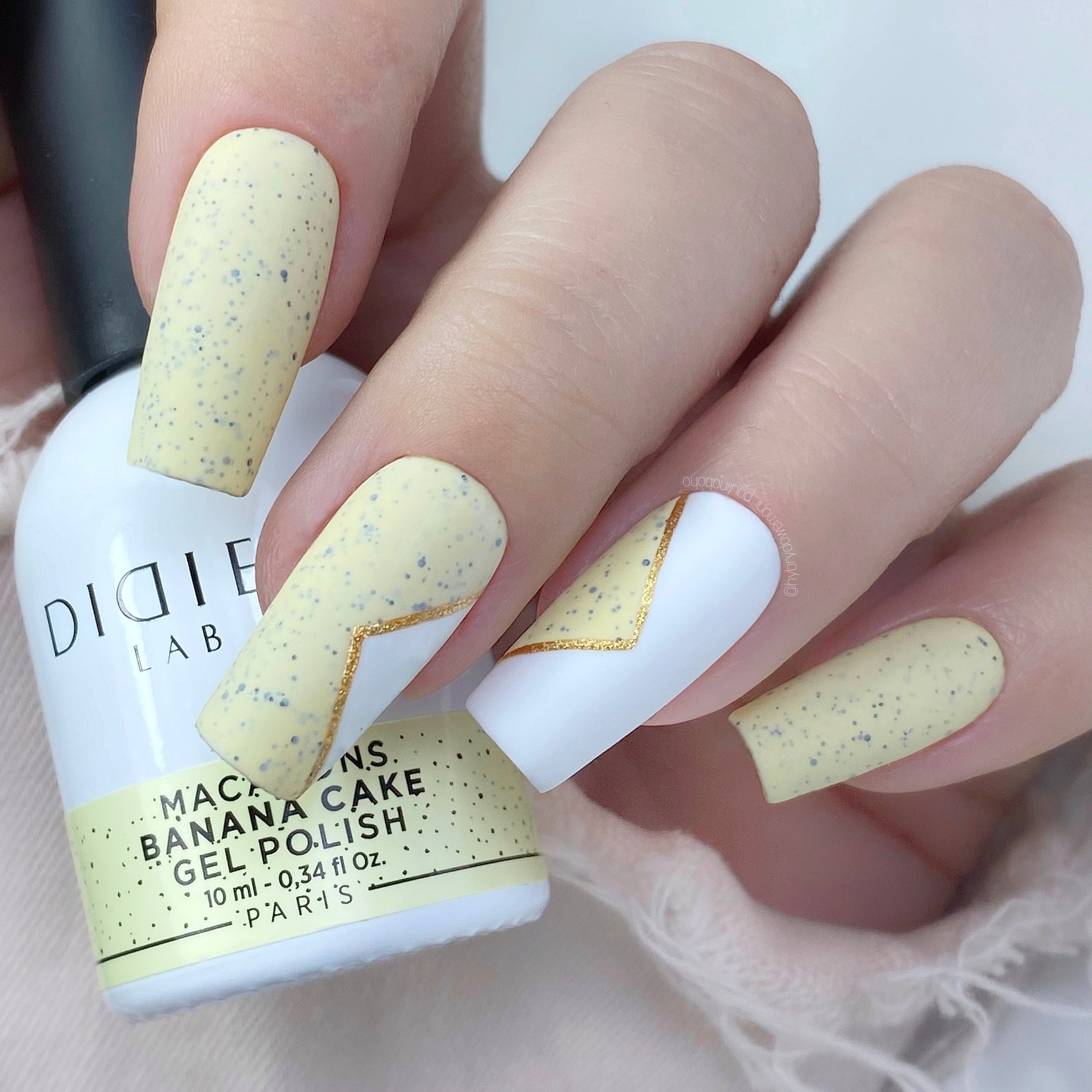 didier-lab-macarons-uv-nagellack-banana-cake-gelb-10ml image 3