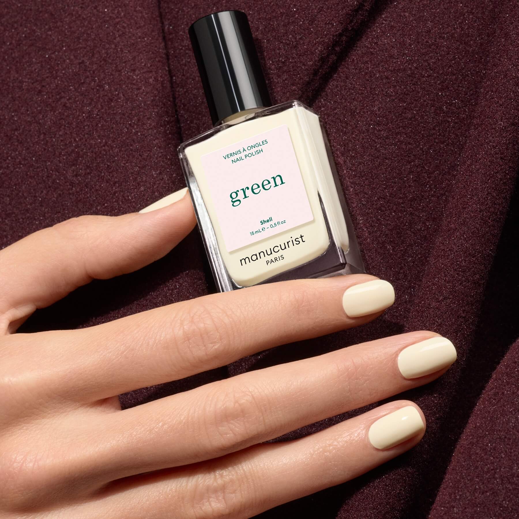 manucurist-green-shell-gebrochen-wei-nagellack image 3