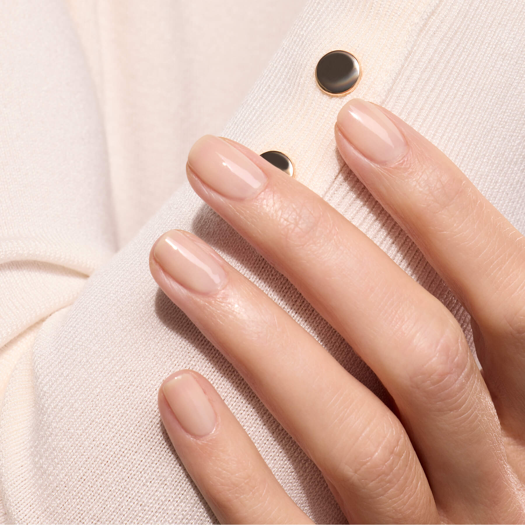 manucurist-green-nagellack-beige-nude-transparent image 2