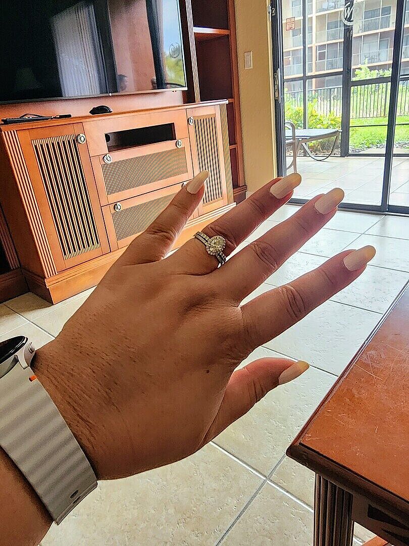 Clean Nails Look