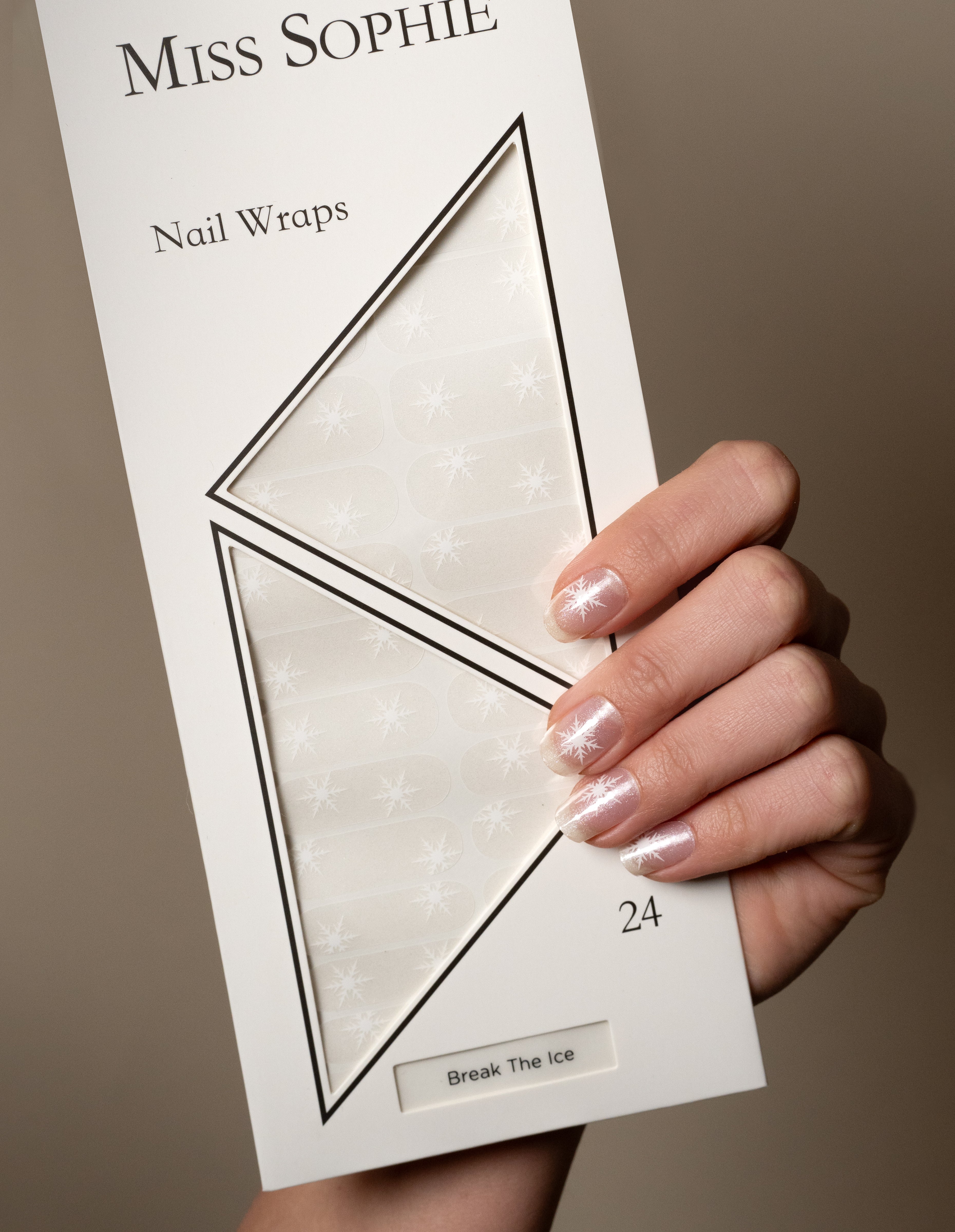 miss-sophie-break-the-ice-nagelfolien image 3