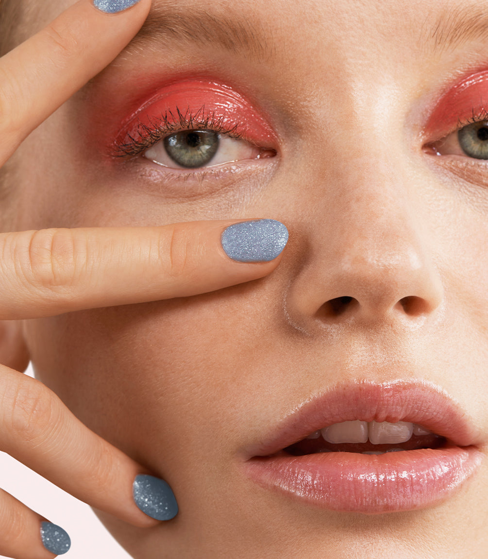 pink-gellac-489-hologlaze-blue-gel-nagellack-pastelverse-blau-glitter image 5