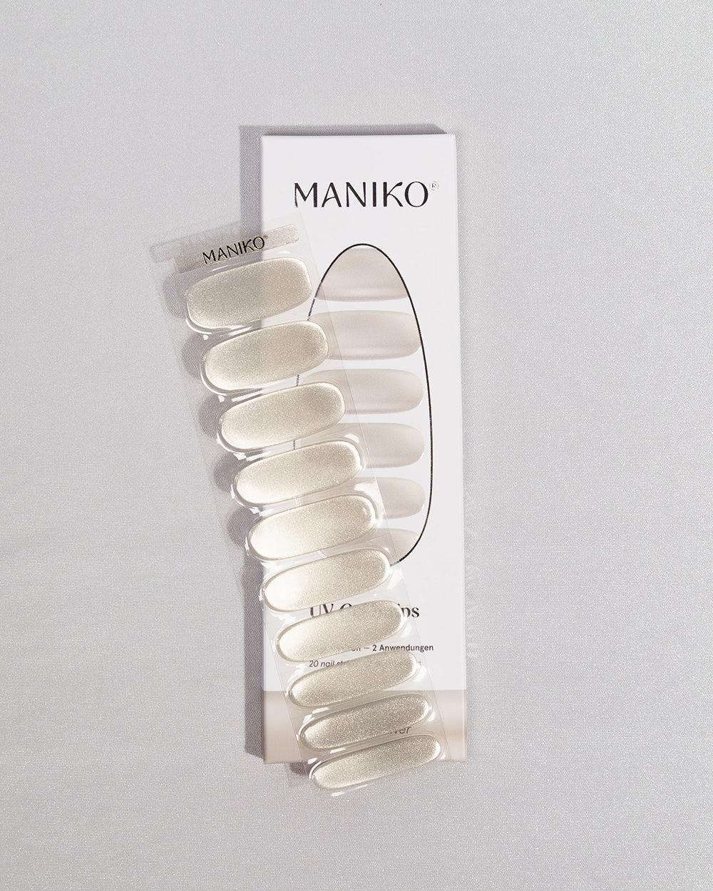 maniko-chrome-silver-uv-gel-strips-manik-re image 5