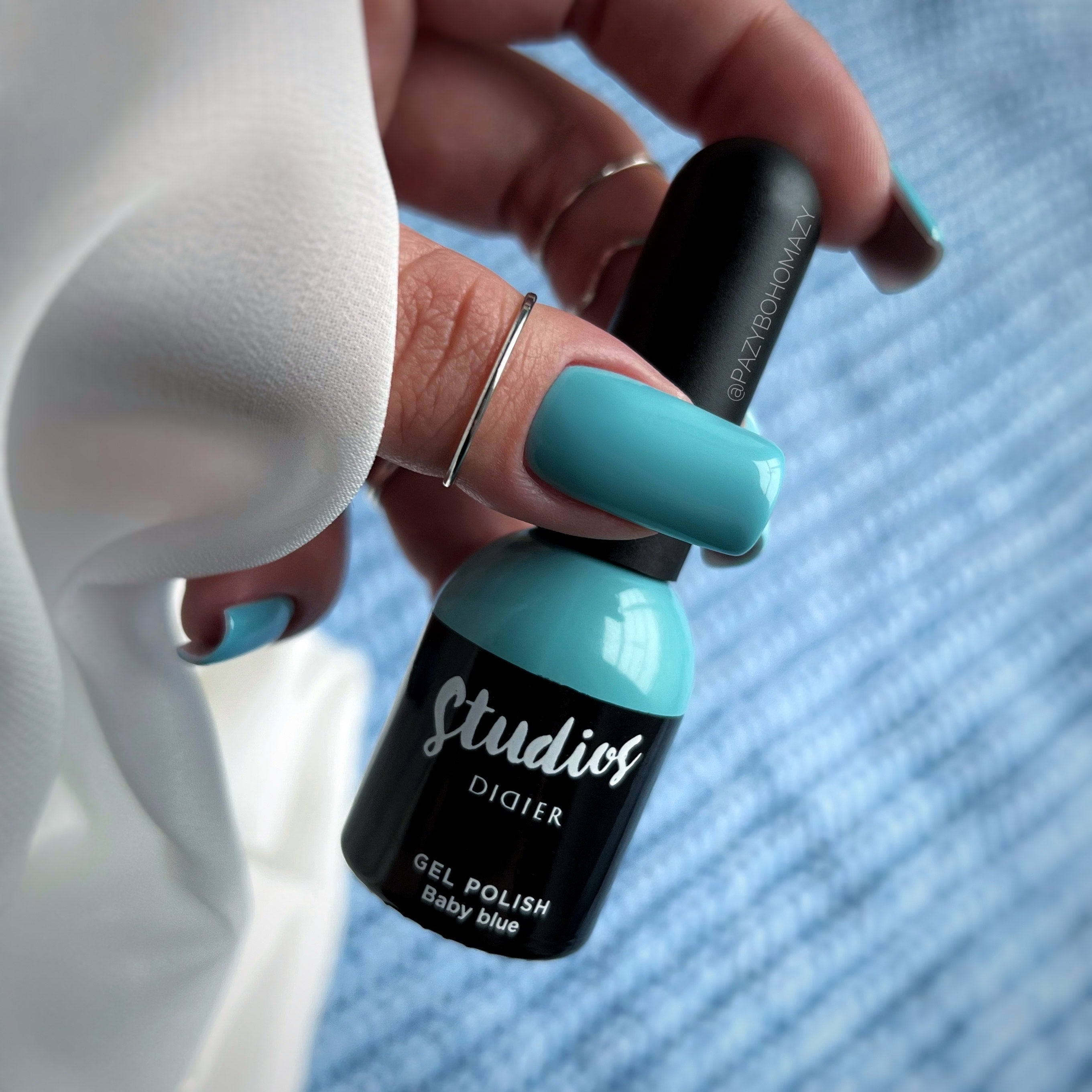 didier-lab-studios-didier-uv-nagellack-baby-blue-8-ml image 8