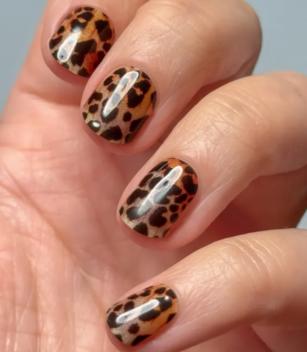 pink-gellac-028-lavish-leopard-gel-nagelsticker image 6