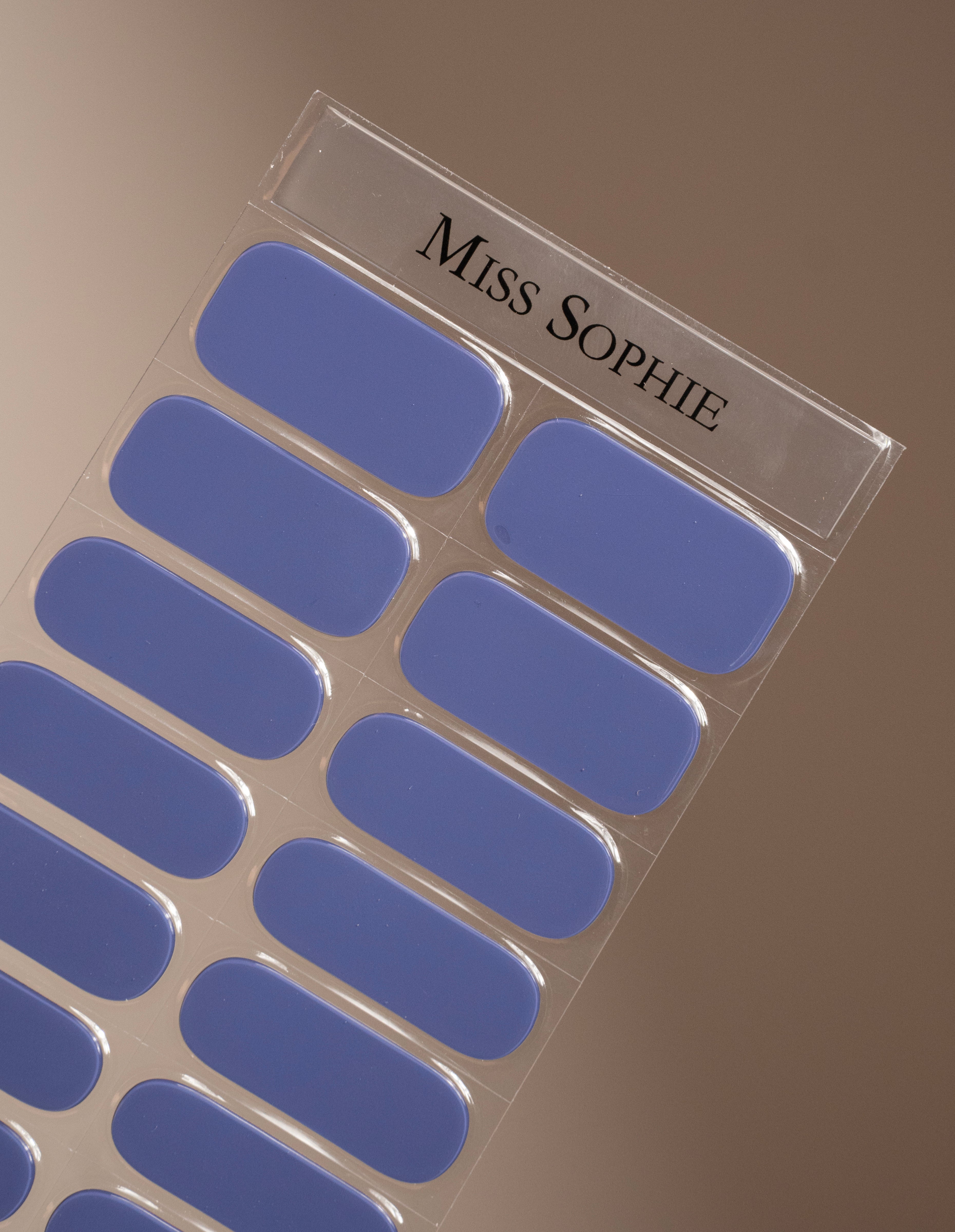 miss-sophie-atlantis-uv-uv-gel-nagelfolien-in-tiefblau image 4