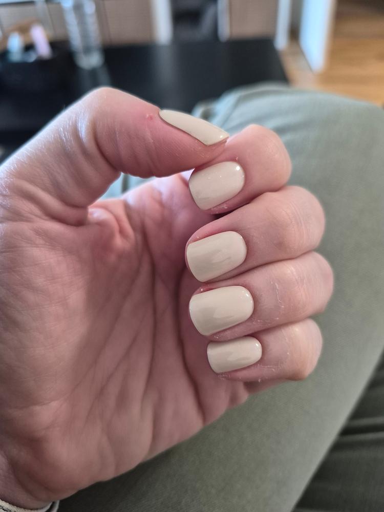 Perfektes Nude fürs Büro
