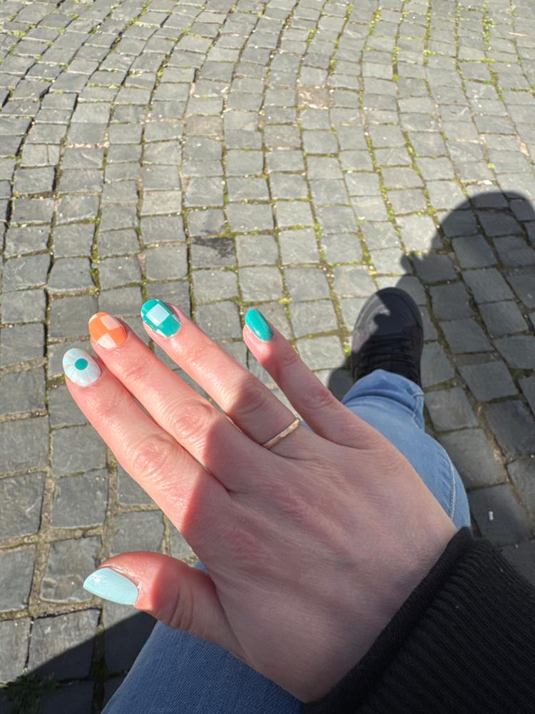 Gute Laune Nägel