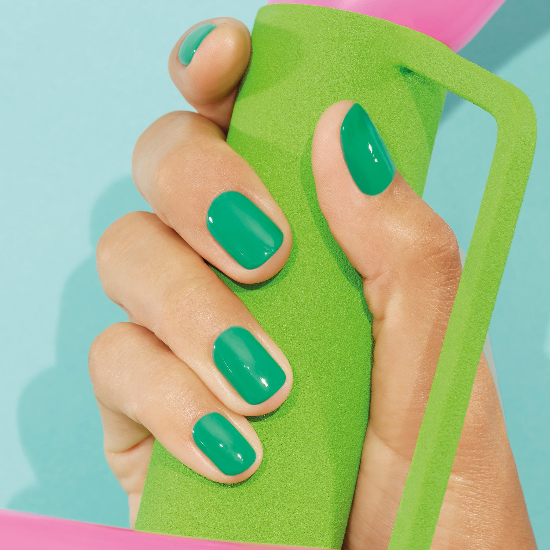 manucurist-green-nagellack-brazil-pop-gr-n image 2