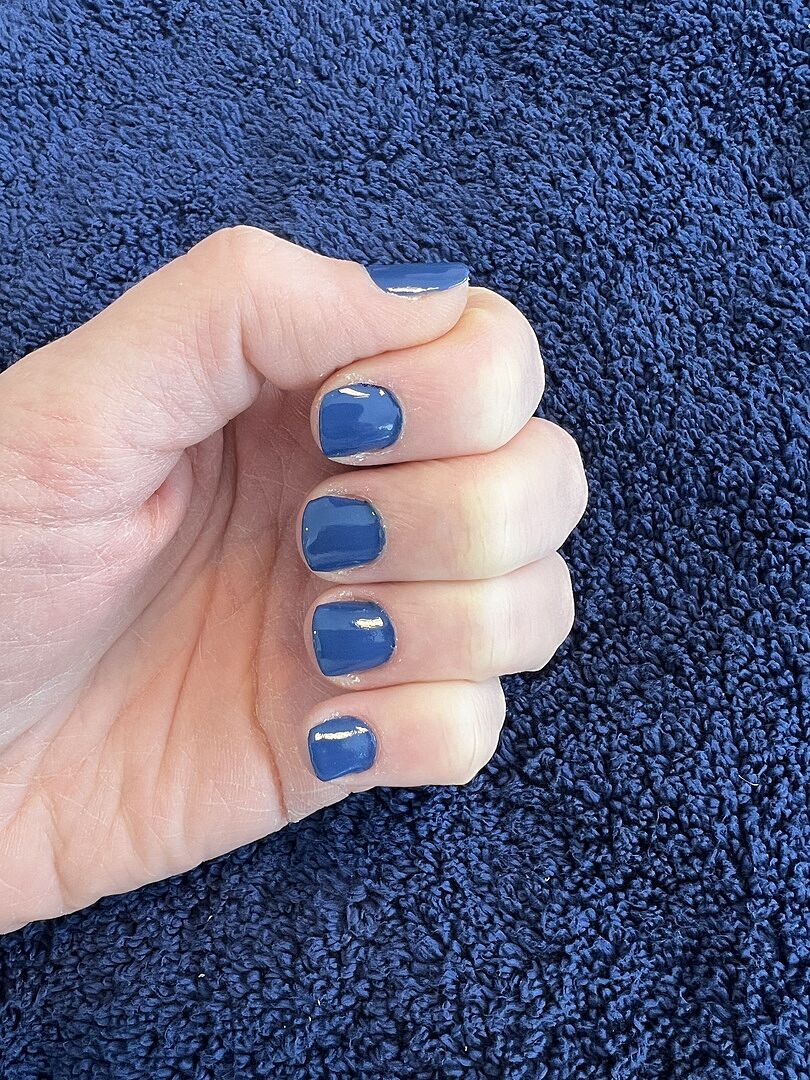 Elegantes Dunkelblau