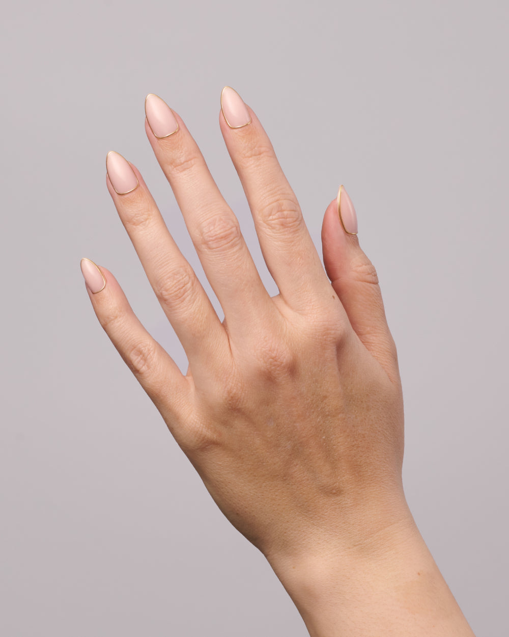 maniko-golden-line-soft-gel-press-ons-medium-almond image 3