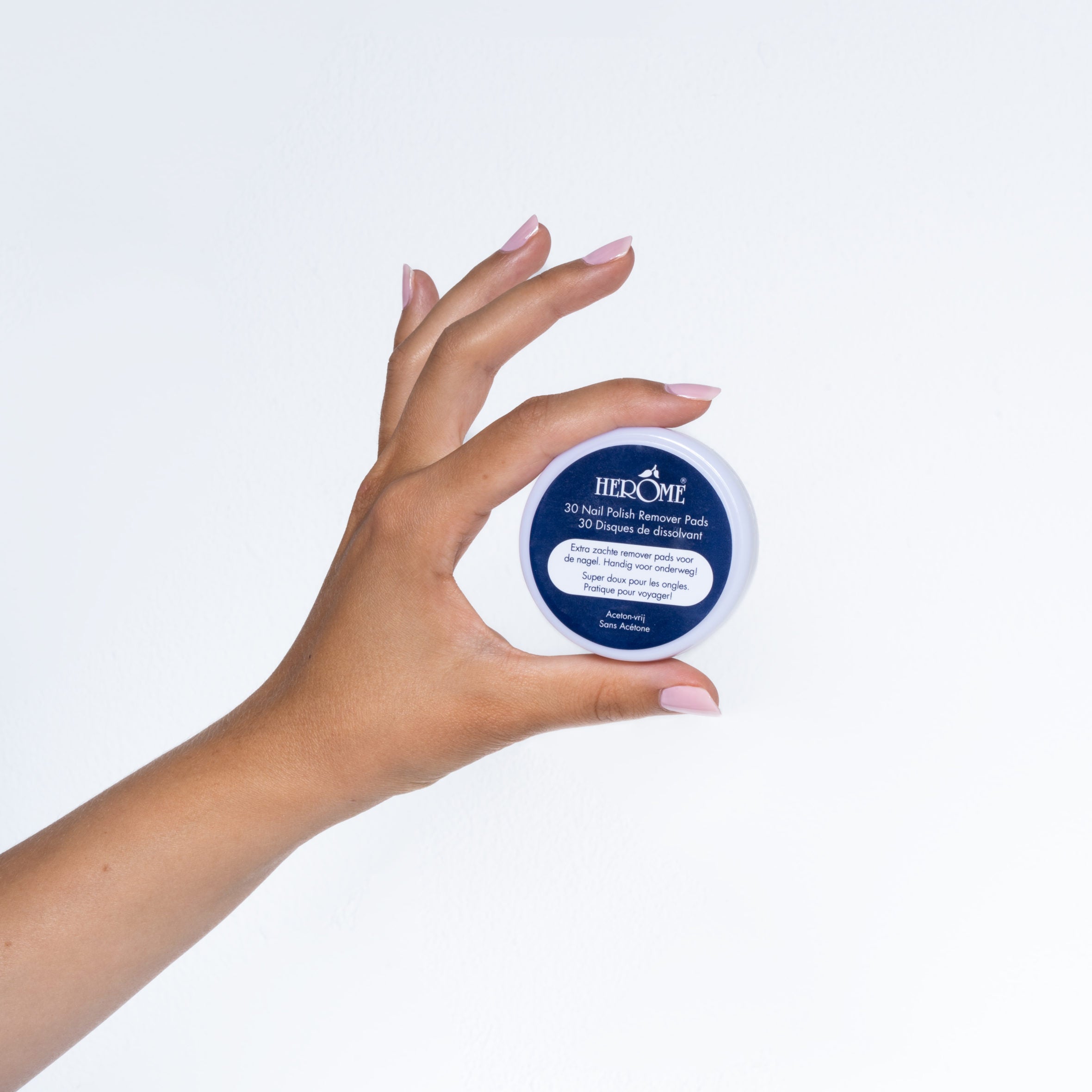 her-me-pflegende-nagellackentferner-pads-30-stk-acetonfrei image 3
