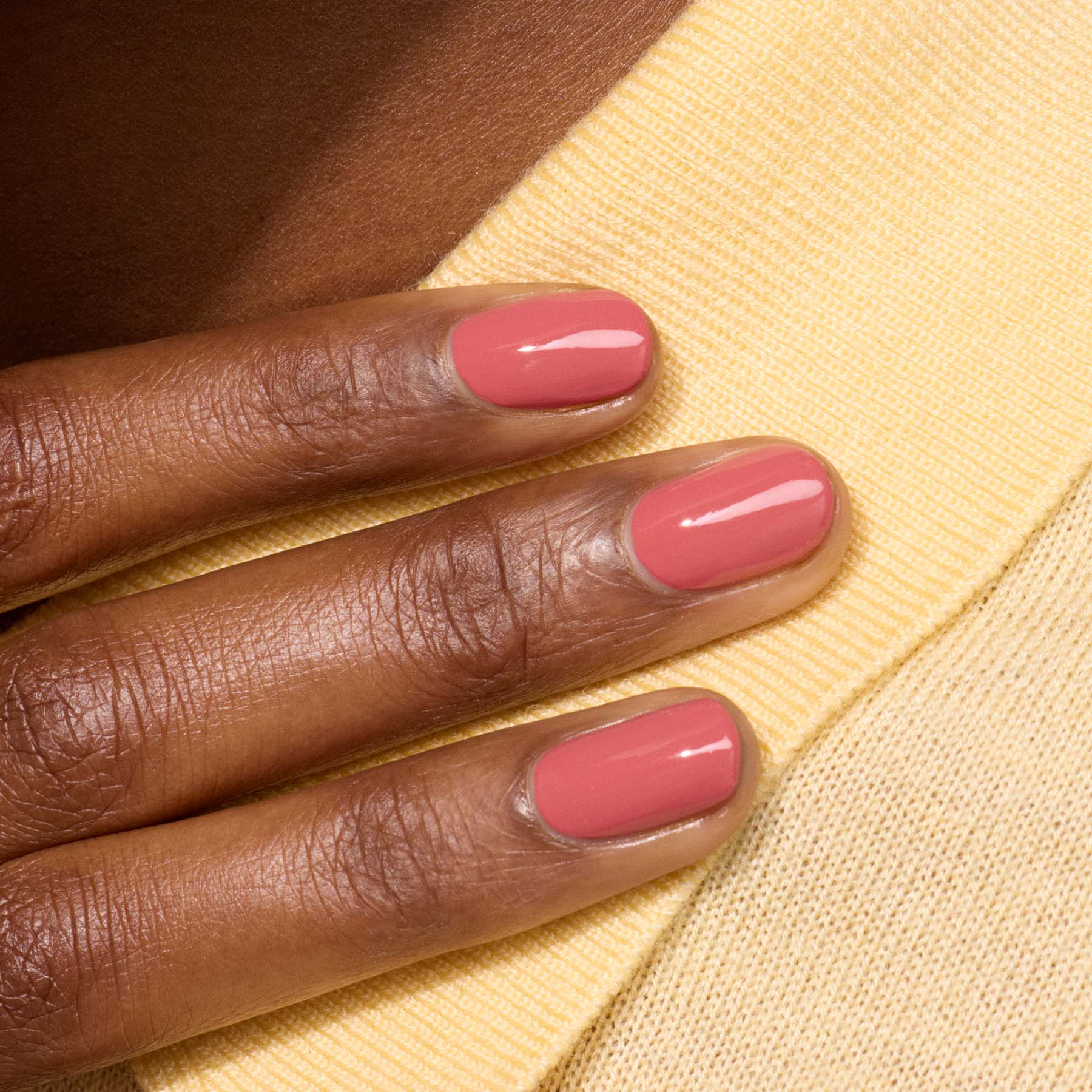 manucurist-green-flash-bois-de-rose-gel-nagellack-altrosa image 4