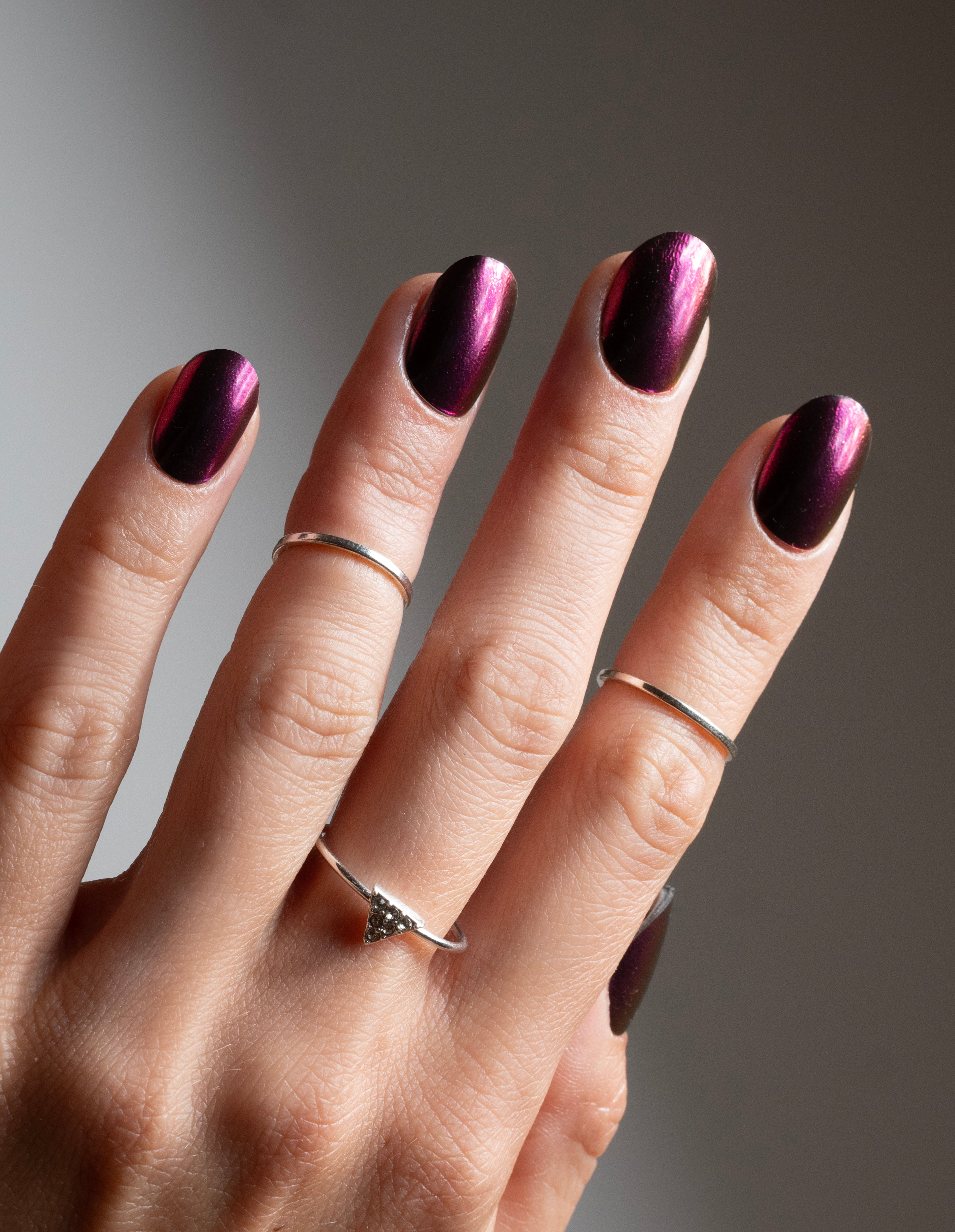 miss-sophie-berry-chrome-uv-gel-wraps-beerenlila-chrom image 3