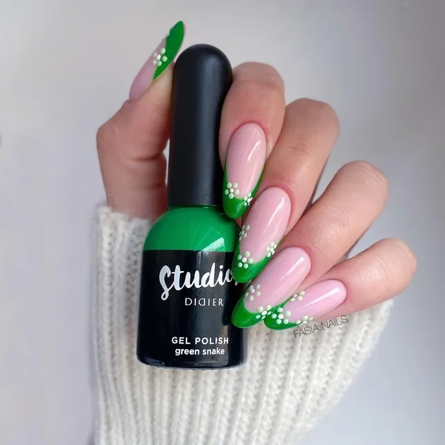 didier-lab-studios-didier-green-snake-uv-nagellack-gr-n-8ml image 1