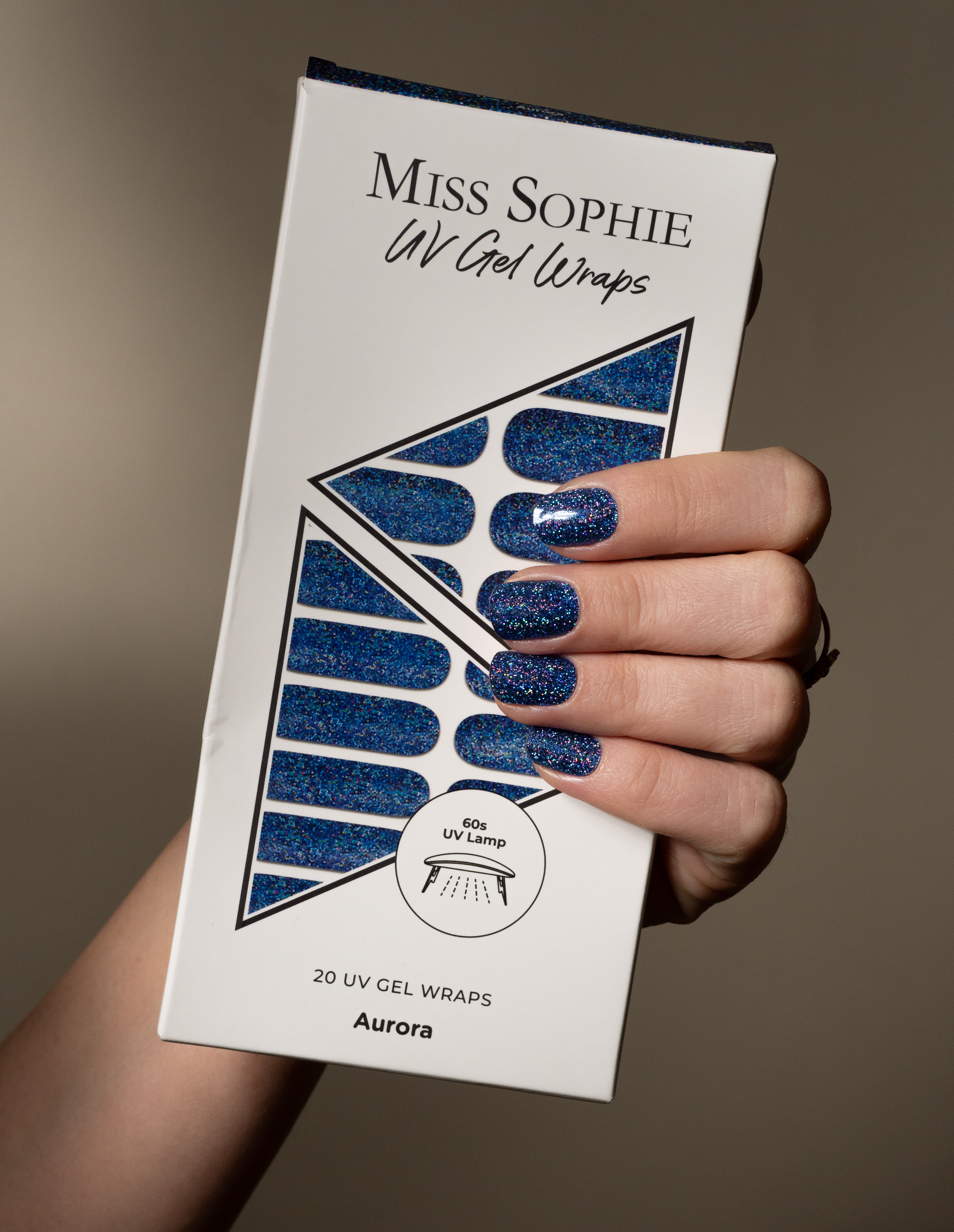 miss-sophie-aurora-uv-gel-nail-wraps-blau-glitzer image 6