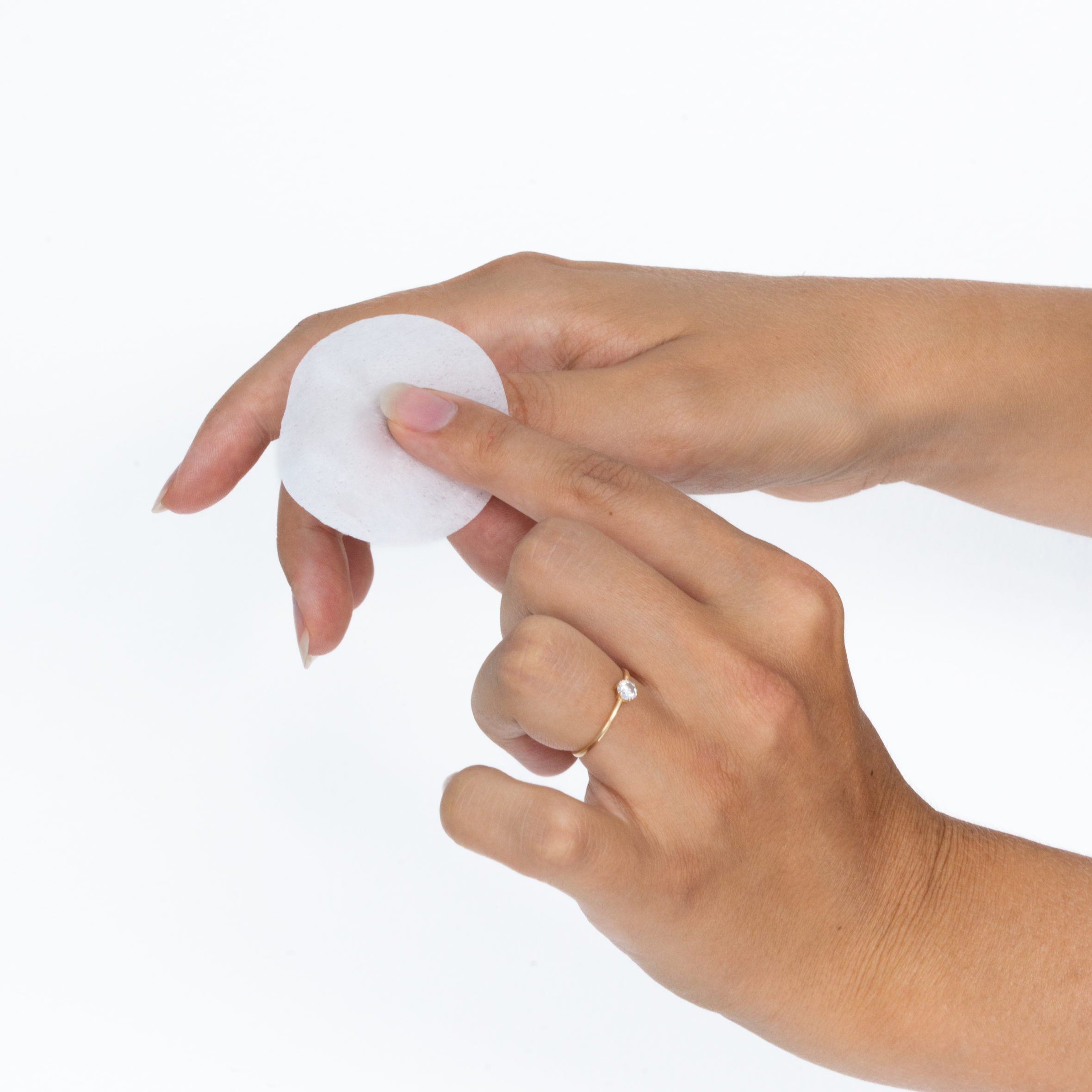her-me-pflegende-nagellackentferner-pads-100-stk image 2