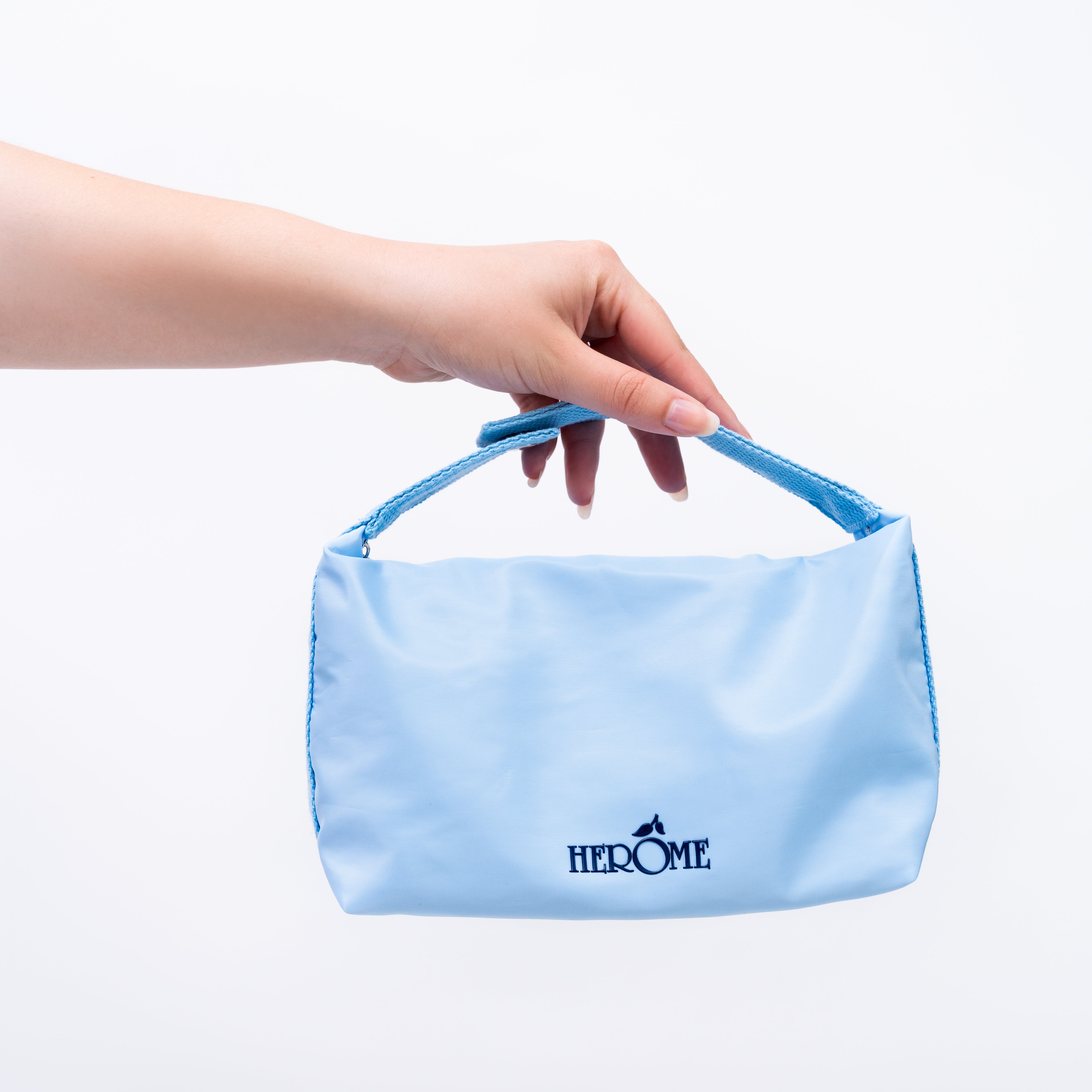 her-me-kosmetiktasche-hellblau-nylon-beauty-bag-mit-griff image 2
