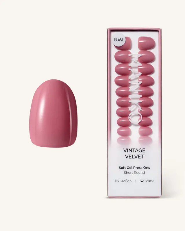 maniko-vintage-velvet-short-round-soft-gel-press-ons image 1