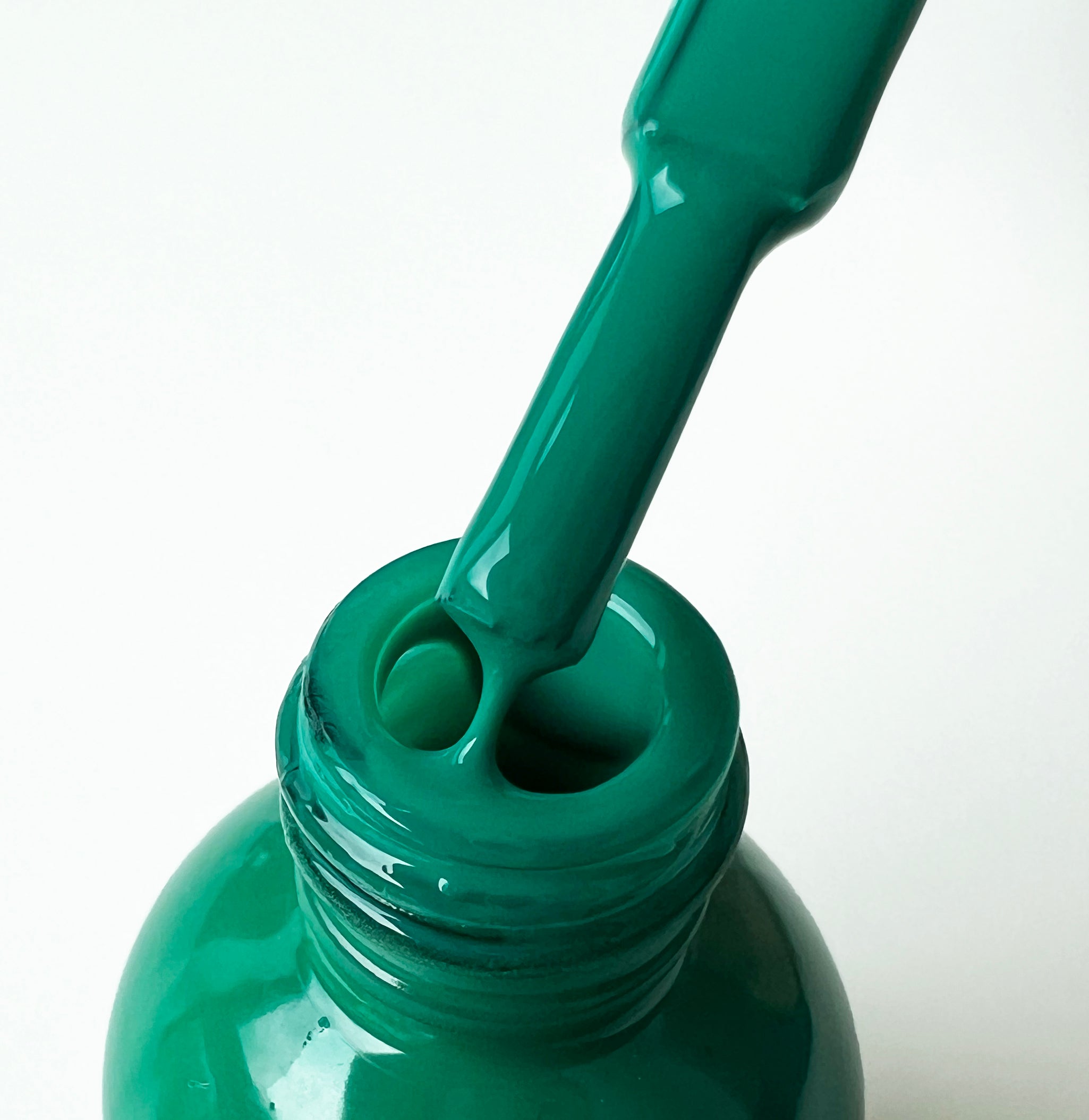 didier-lab-studios-didier-uv-nagellack-paris-green-8ml image 6